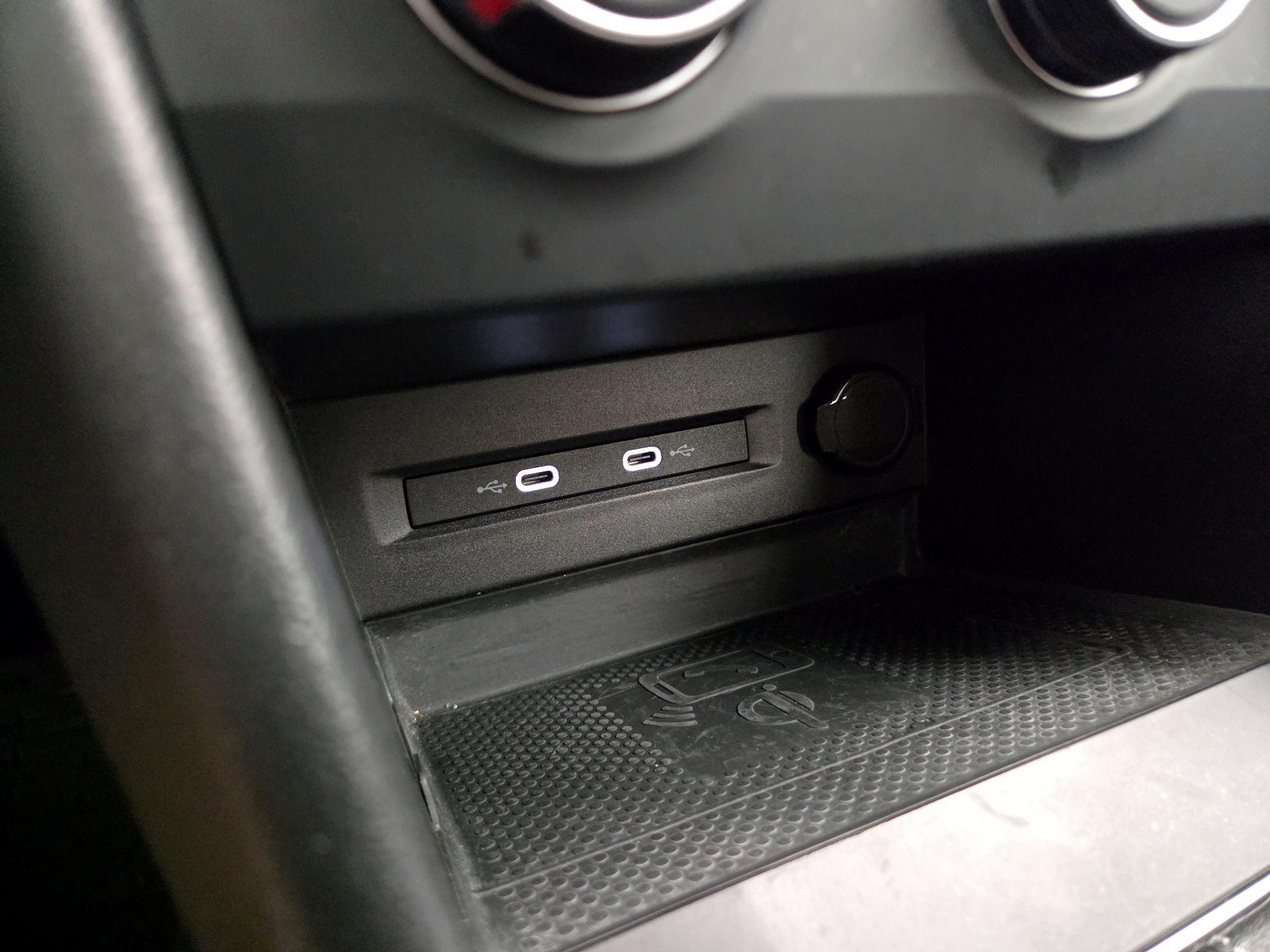 Thumbnail: 2022 Volkswagen Taos - 18