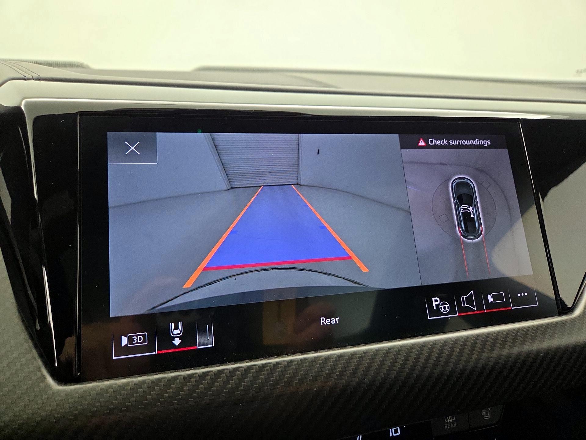 Thumbnail: 2022 Audi e-tron GT - 15