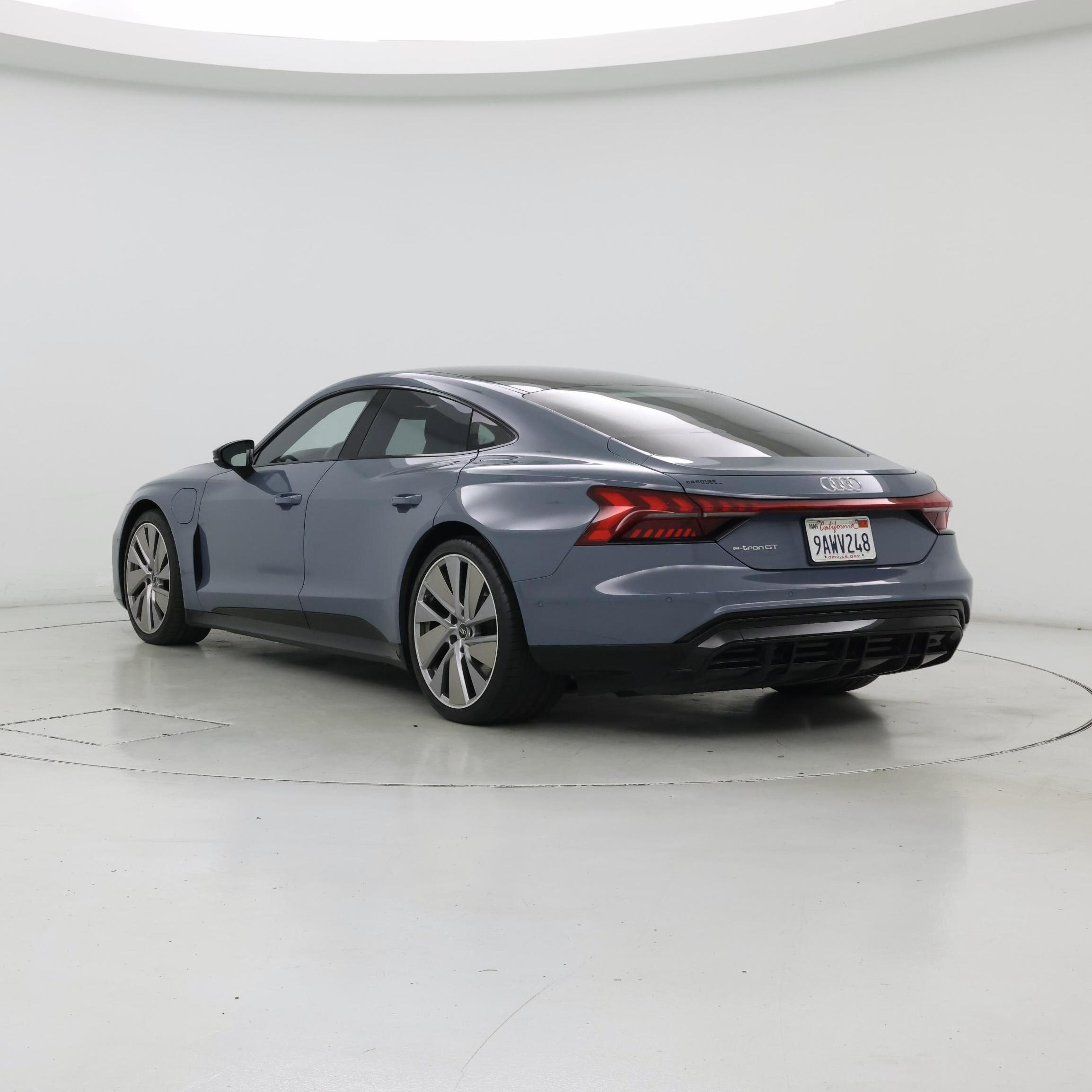 Thumbnail: 2022 Audi e-tron GT - 2