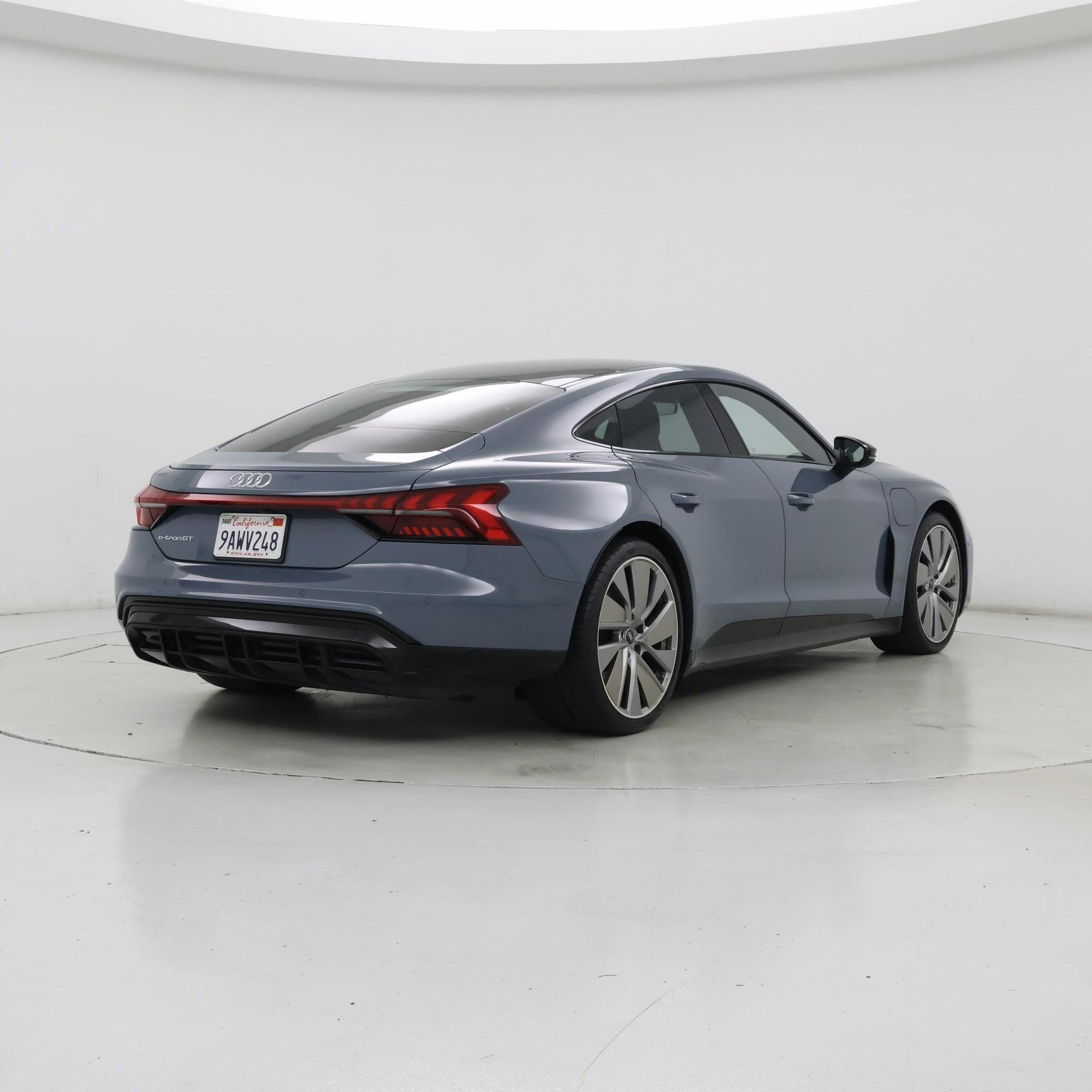 Thumbnail: 2022 Audi e-tron GT - 8