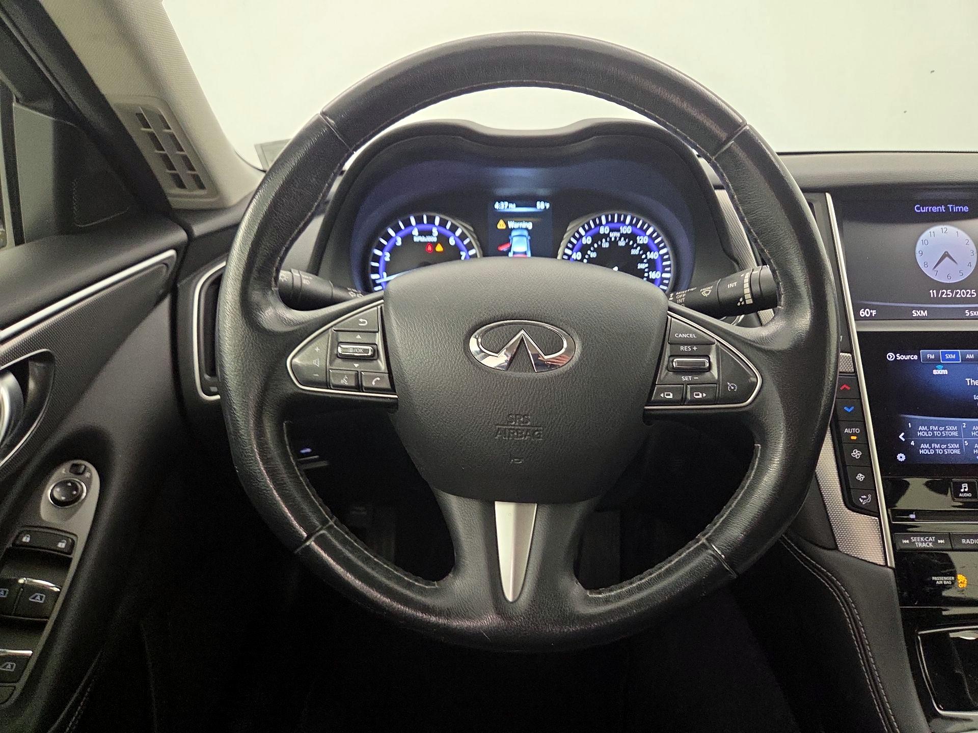 Thumbnail: 2015 INFINITI Q50 - 10