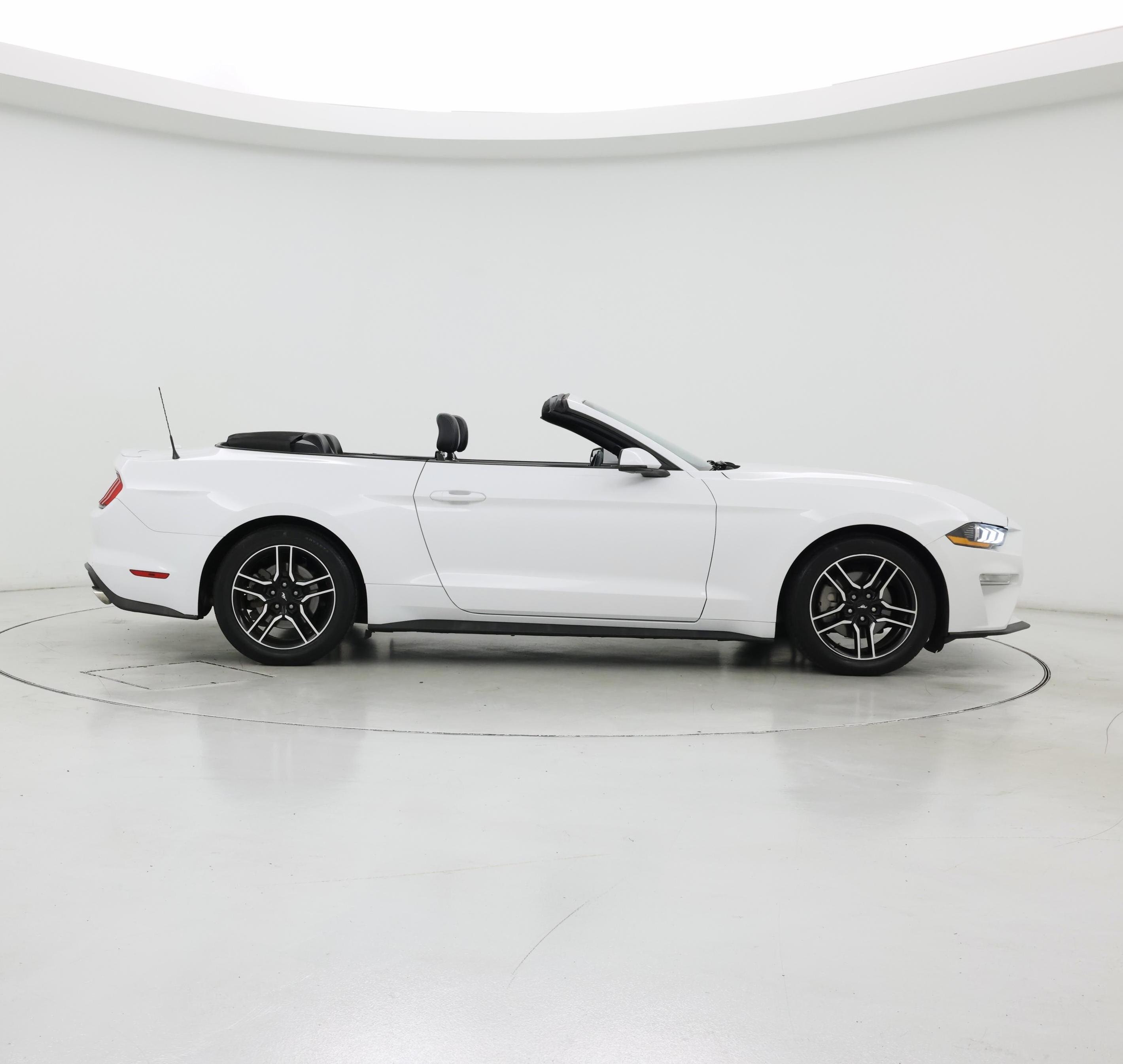 Thumbnail: 2018 Ford Mustang - 7