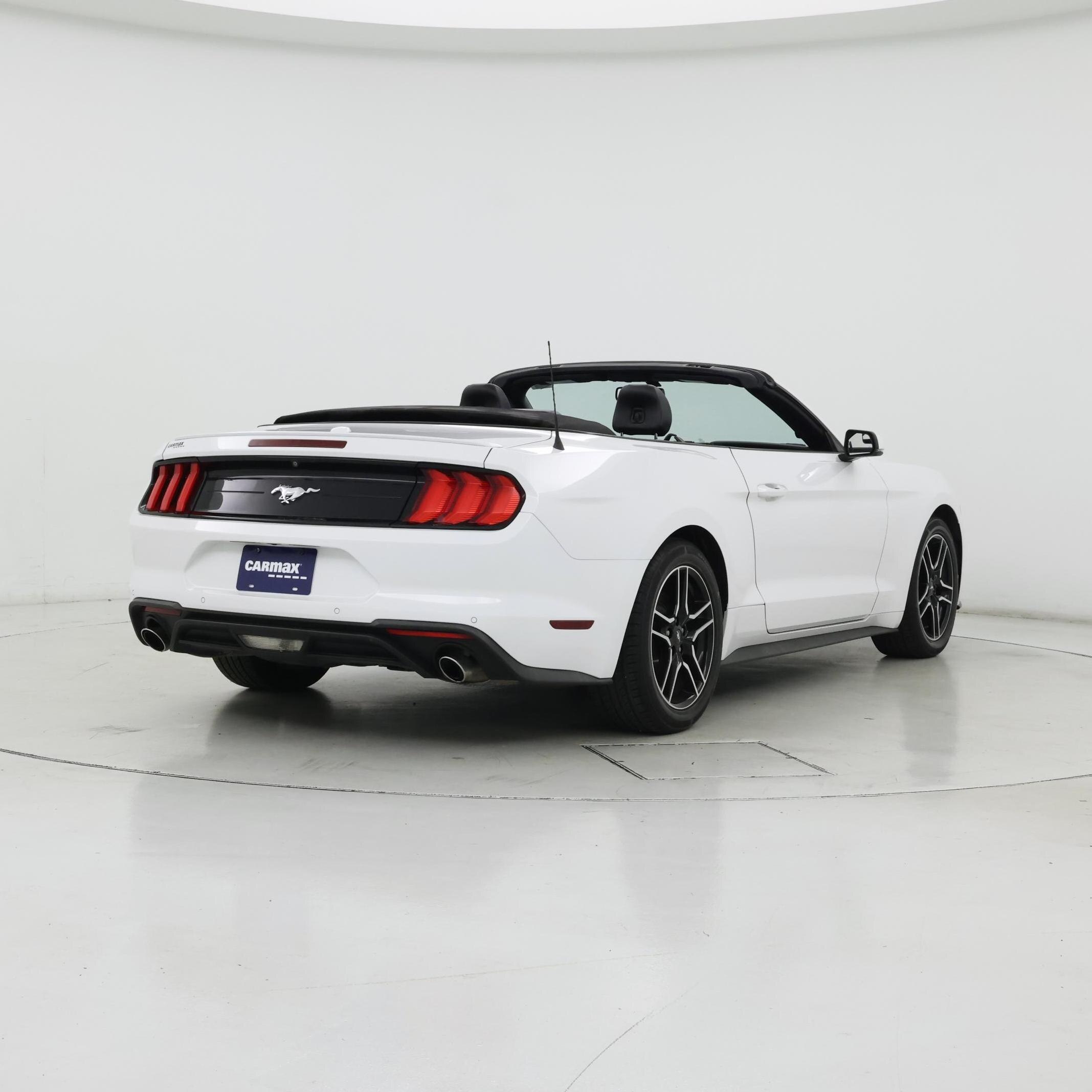 Thumbnail: 2018 Ford Mustang - 8