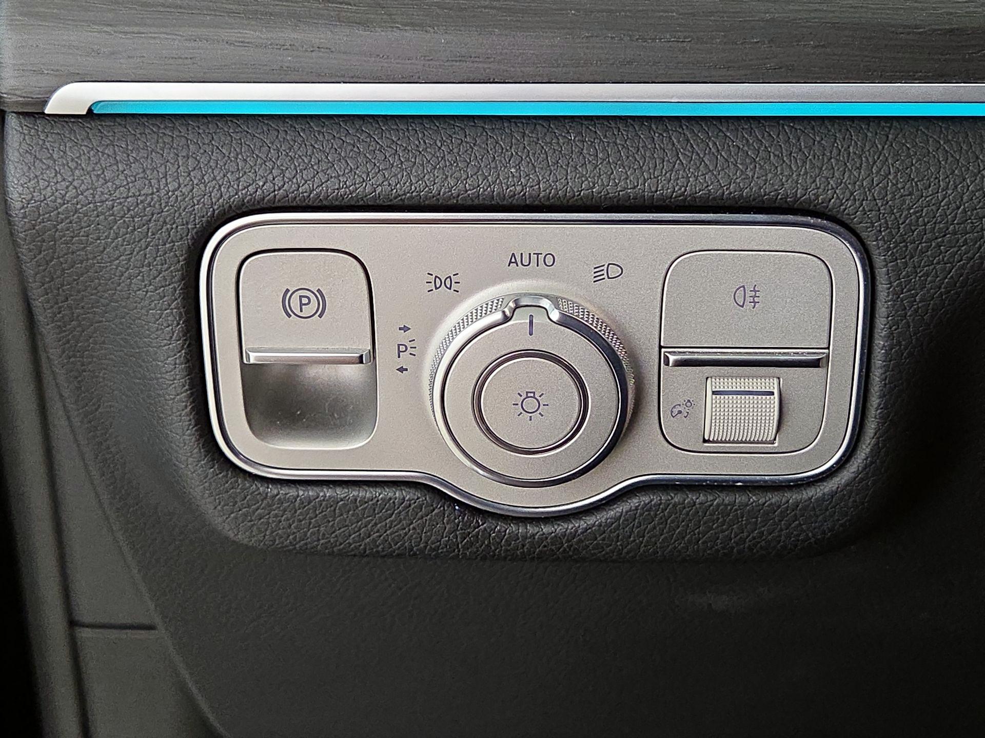 Thumbnail: 2020 Mercedes-Benz GLE - 13