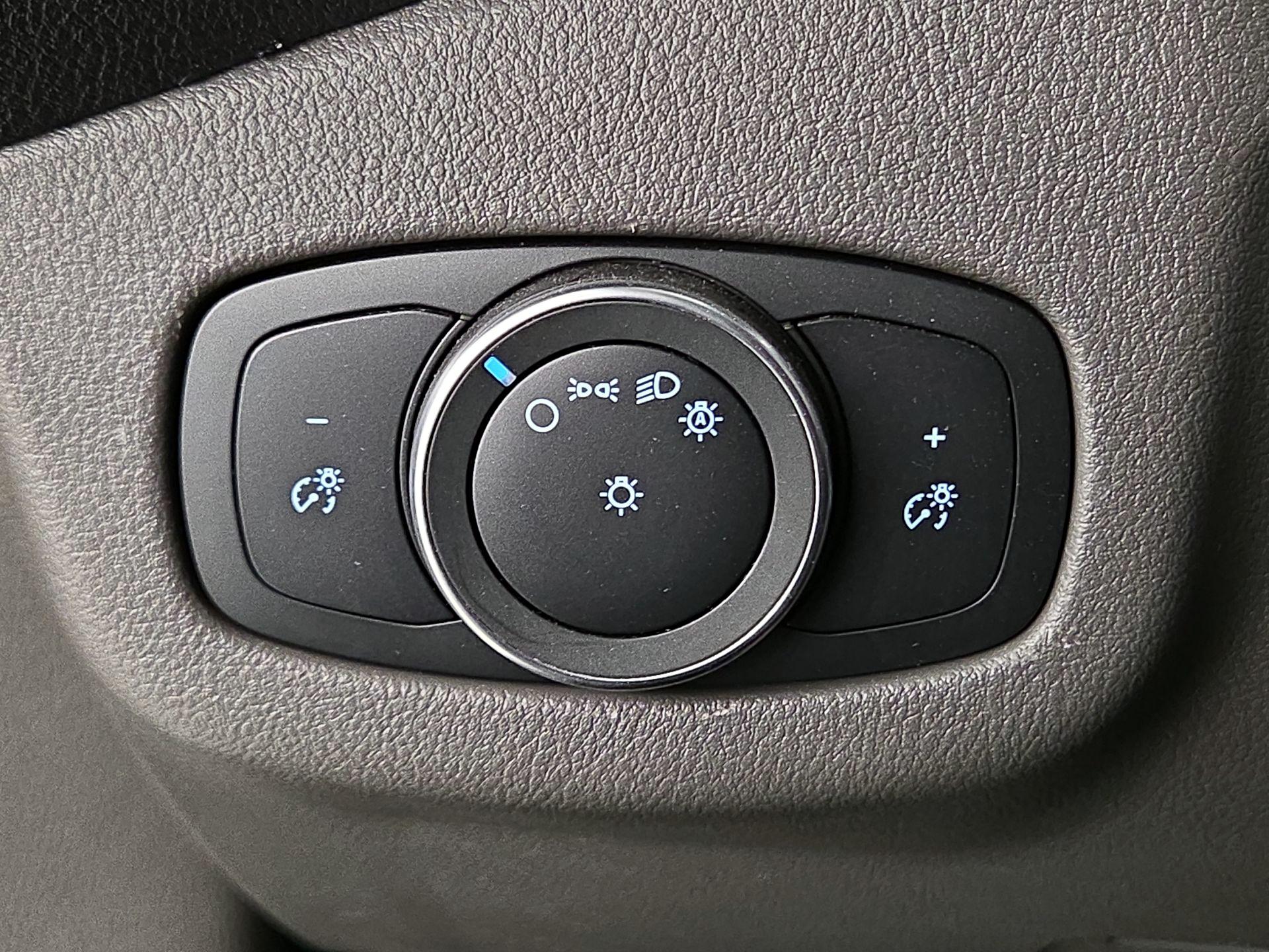 Thumbnail: 2022 Ford Transit Series - 13