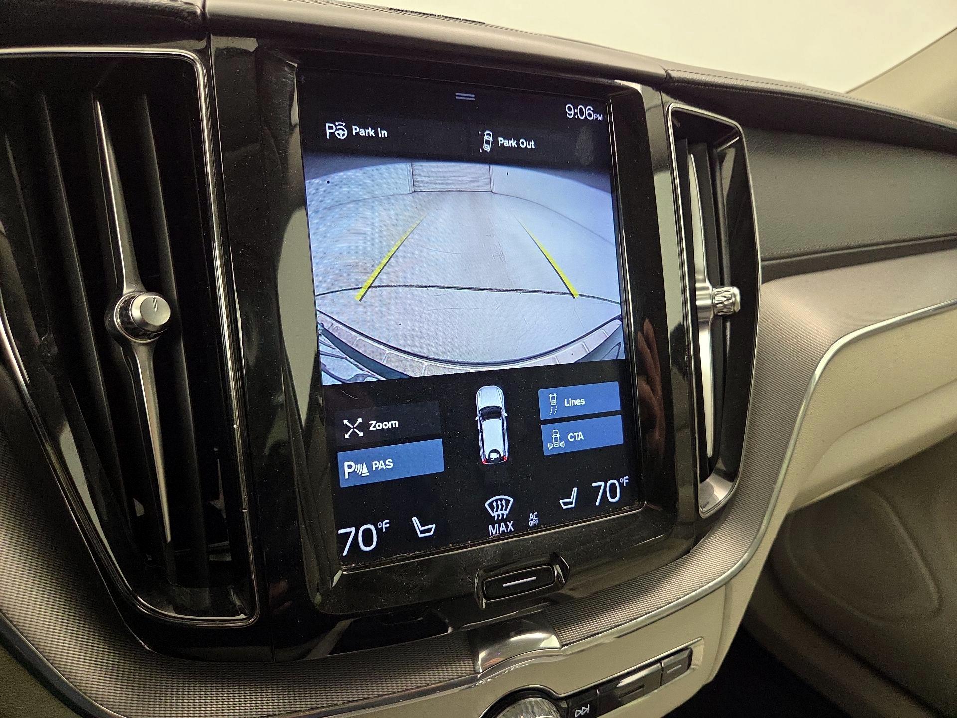 Thumbnail: 2019 Volvo XC60 - 15