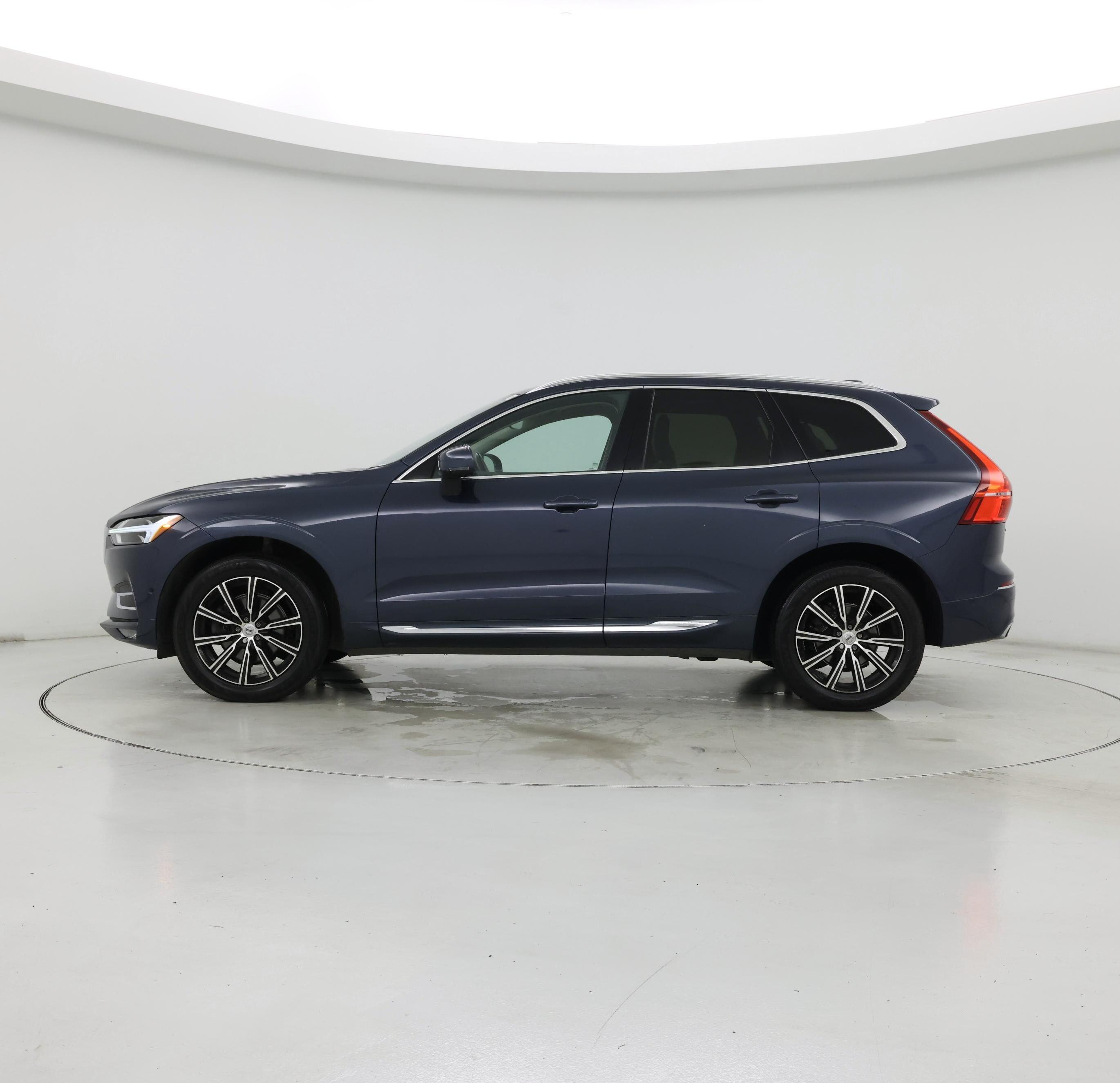 Thumbnail: 2019 Volvo XC60 - 3