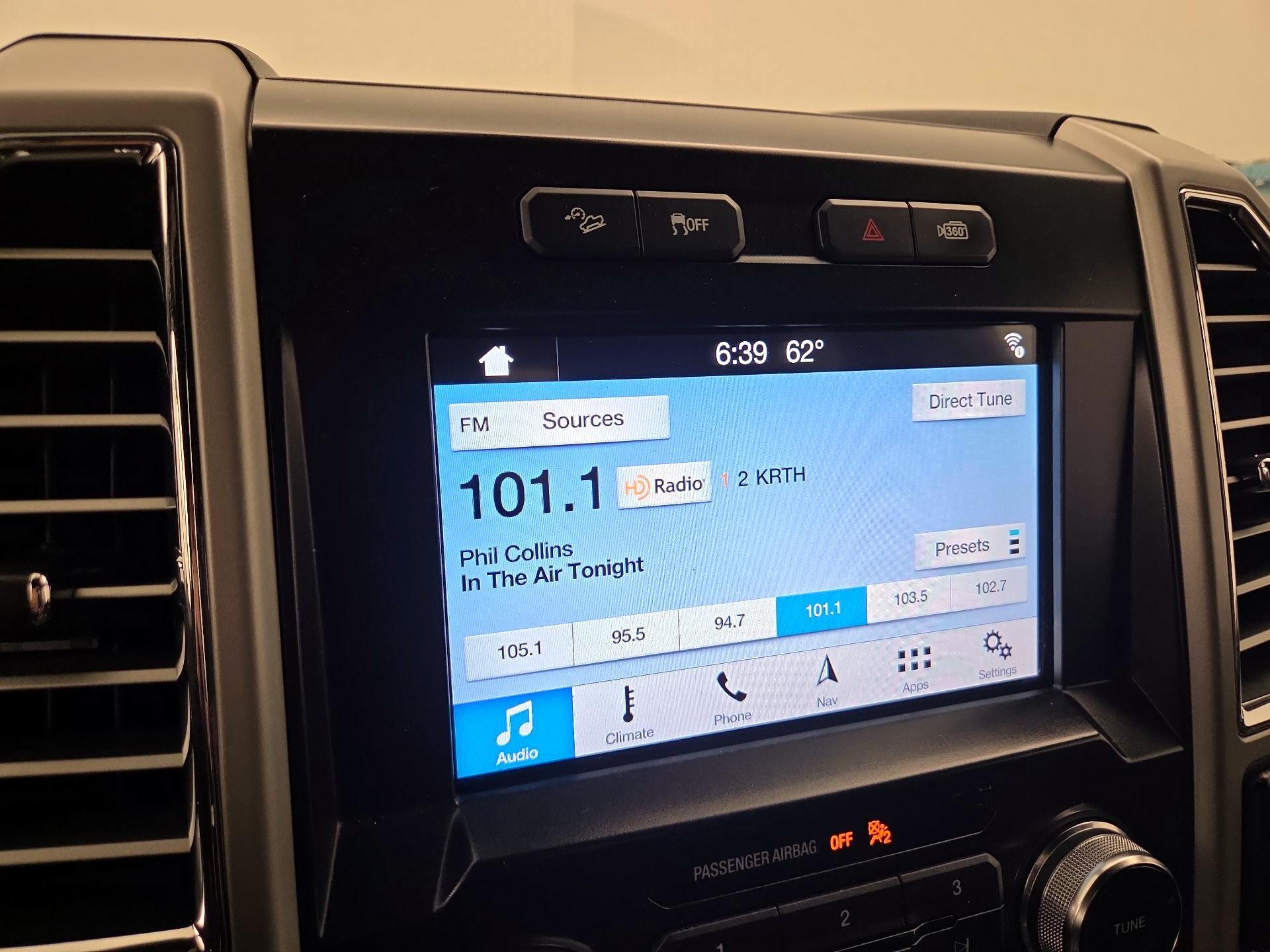 Thumbnail: 2016 Ford F-150 - 16