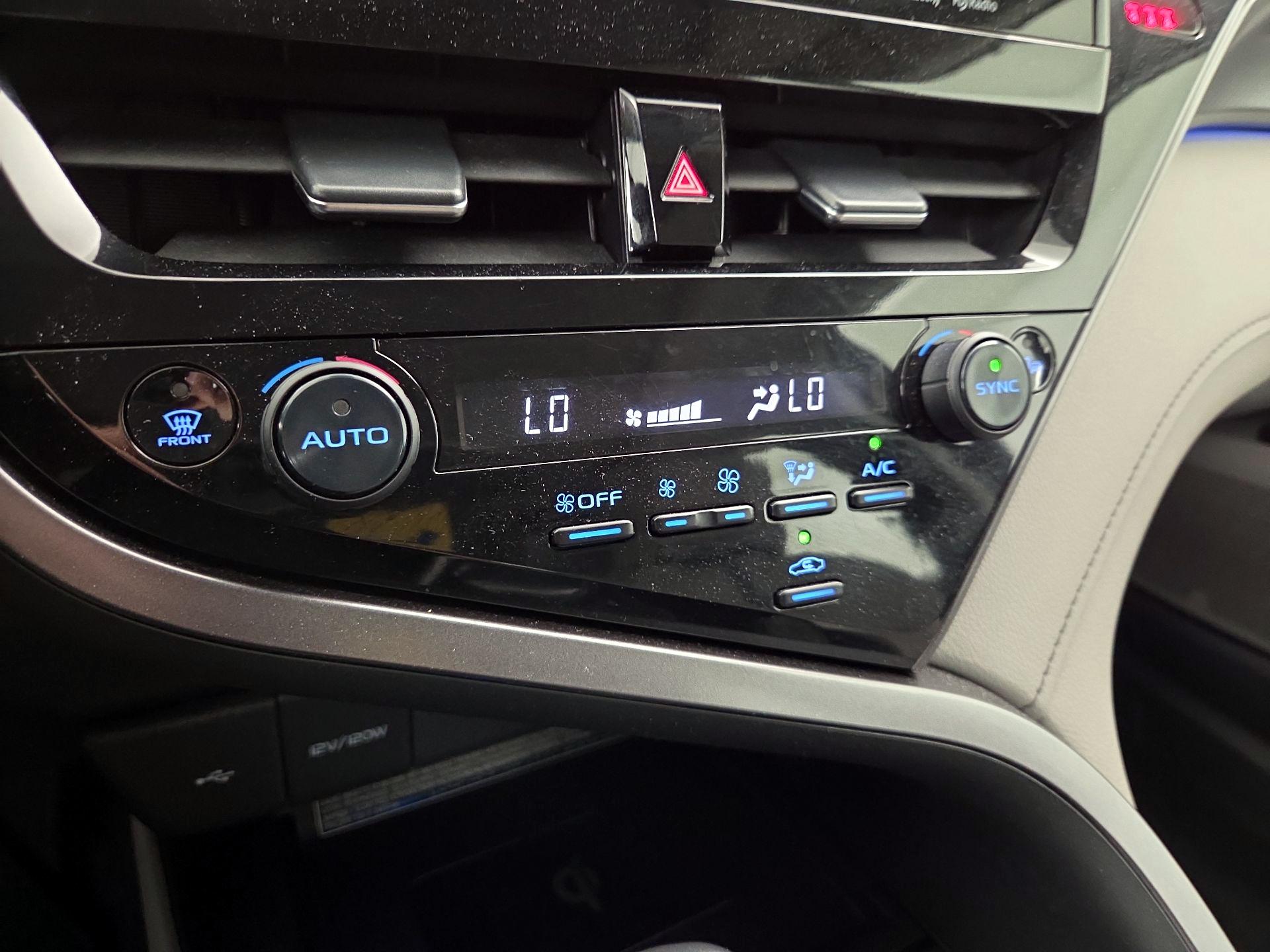 Thumbnail: 2021 Toyota Camry - 17