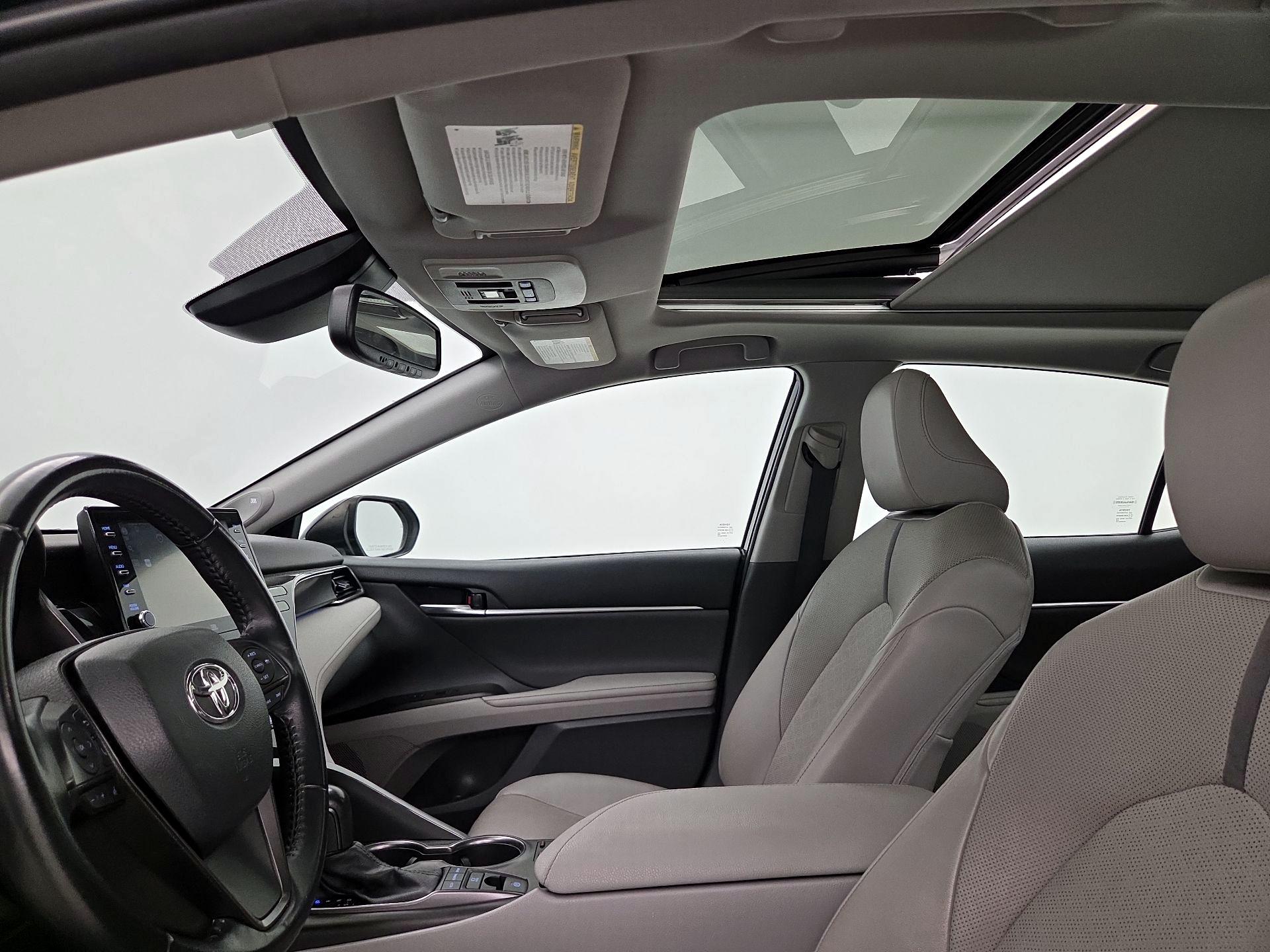 Thumbnail: 2021 Toyota Camry - 20