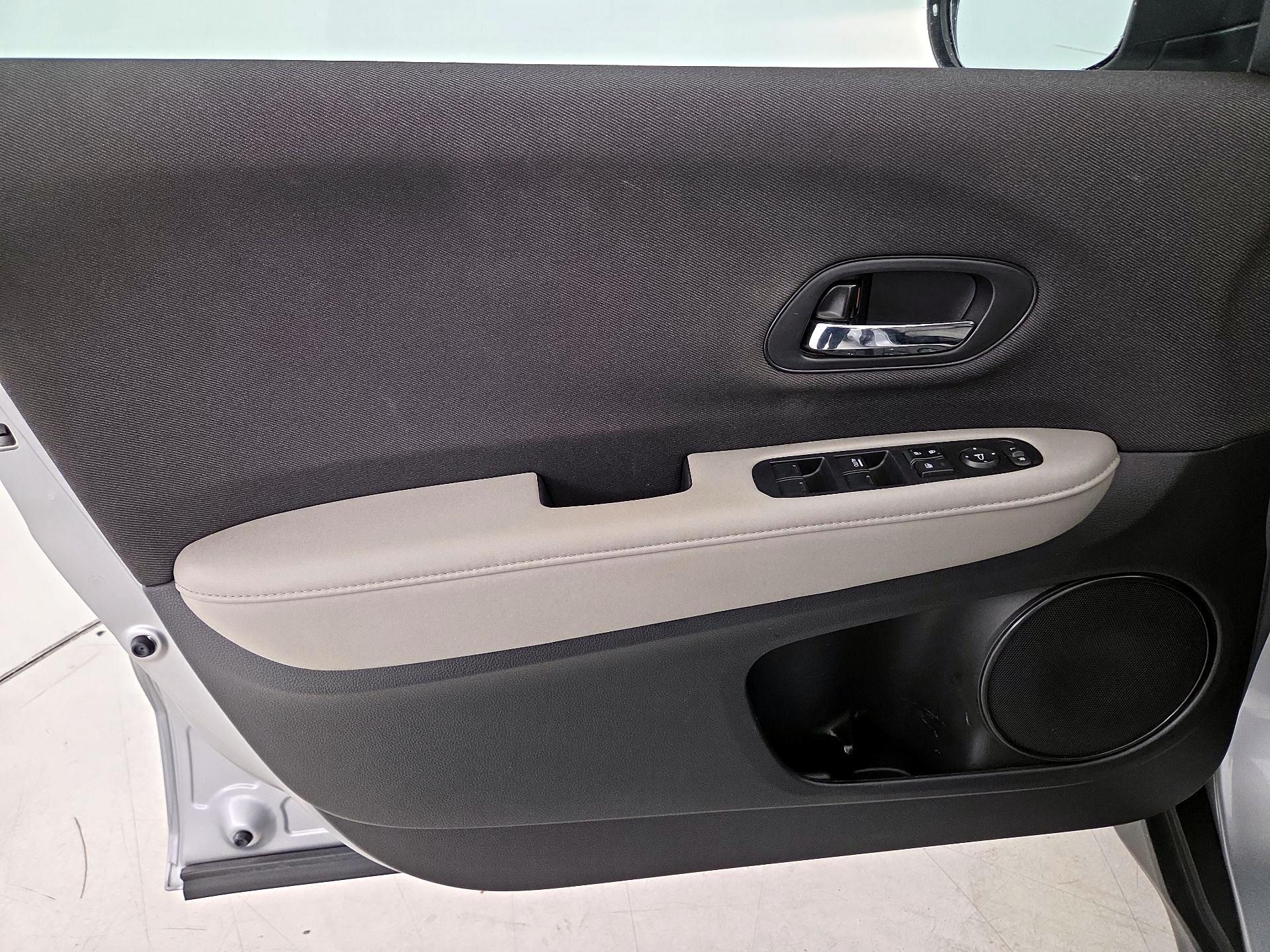 Thumbnail: 2021 Honda HR-V - 12