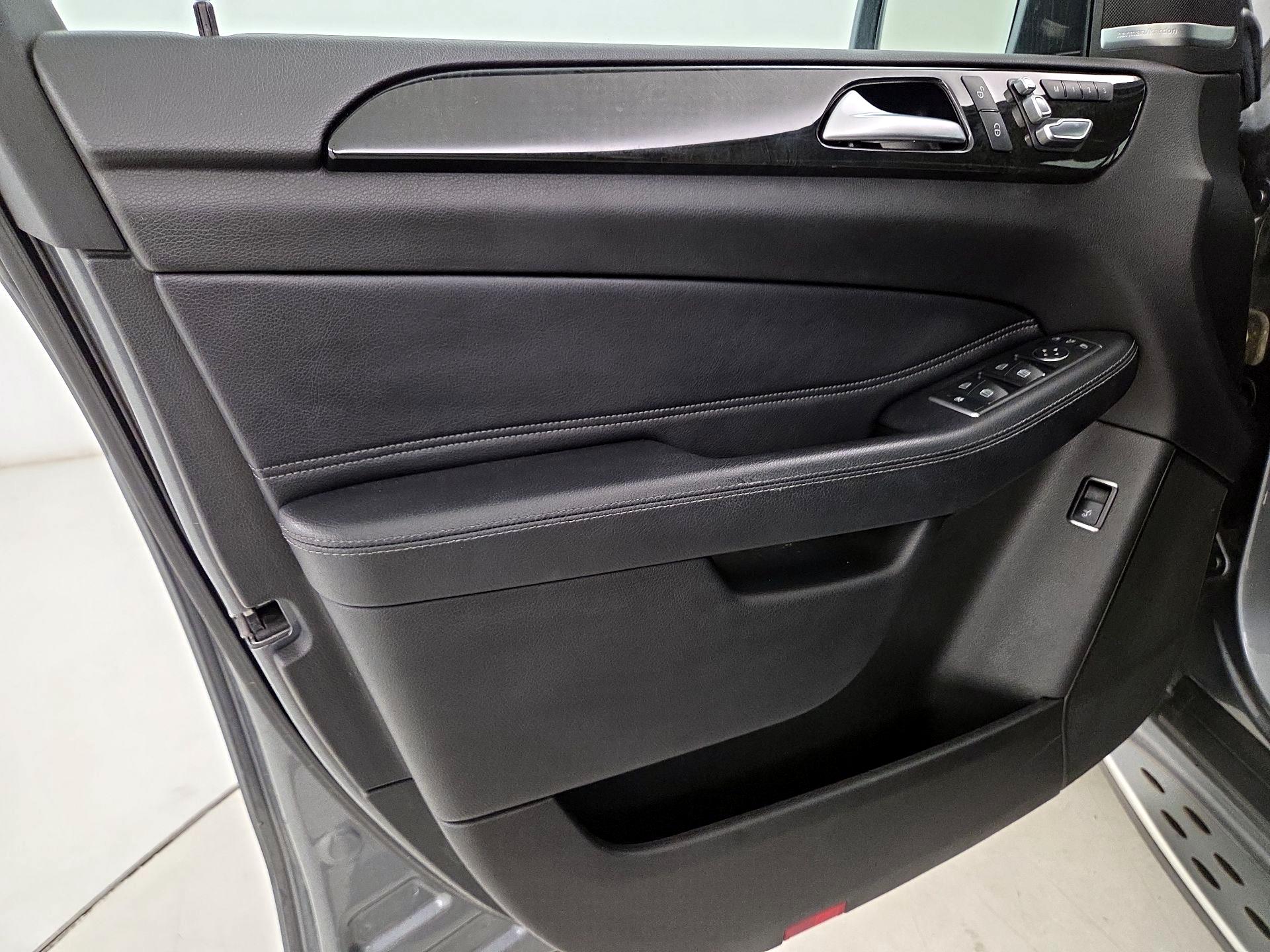 Thumbnail: 2018 Mercedes-Benz GLE - 13