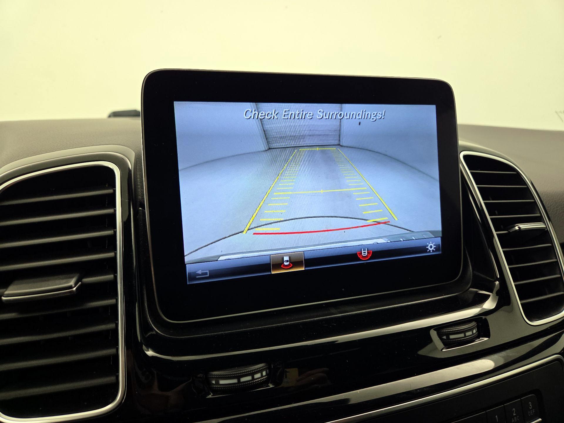 Thumbnail: 2018 Mercedes-Benz GLE - 16