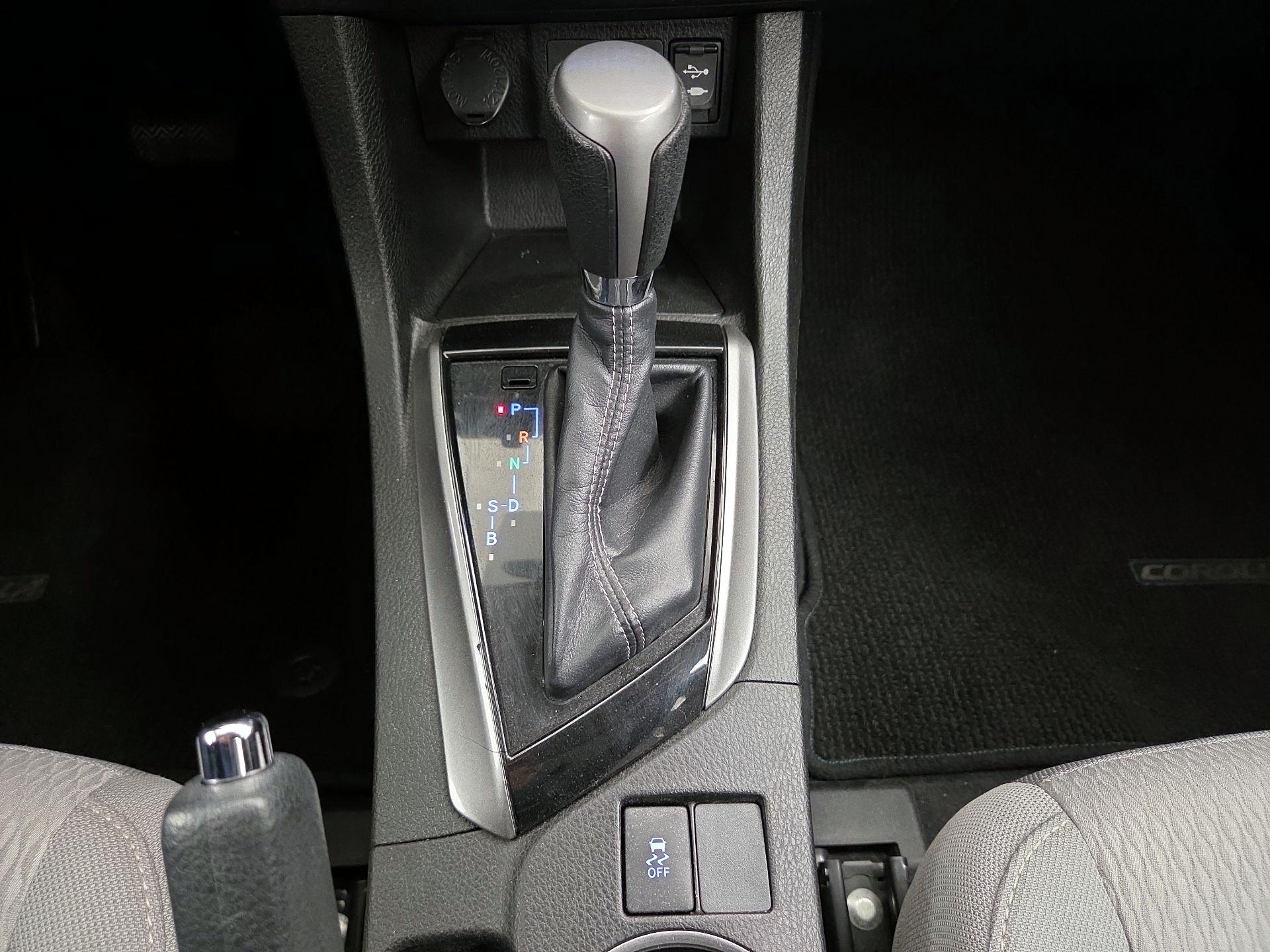 Thumbnail: 2014 Toyota Corolla - 17