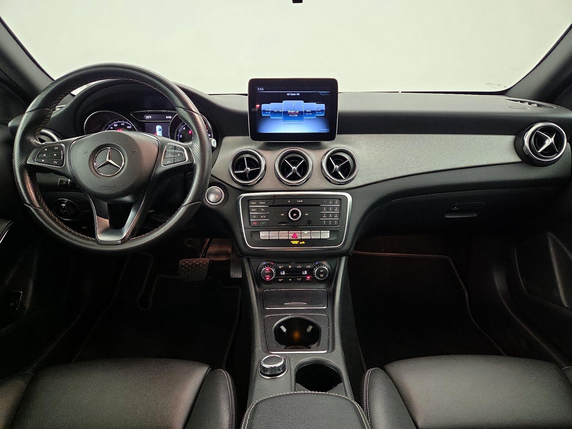 Thumbnail: 2018 Mercedes-Benz GLA - 9