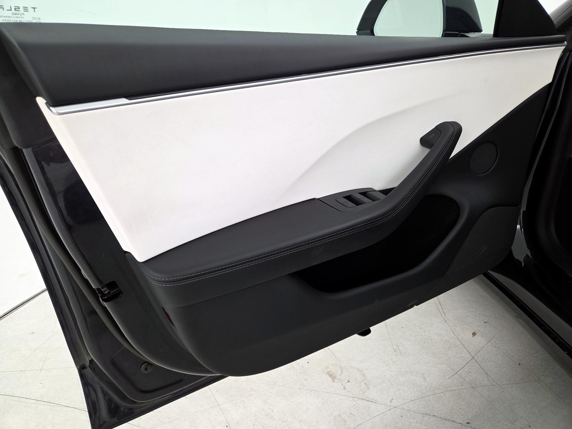 Thumbnail: 2024 Tesla Model 3 - 12