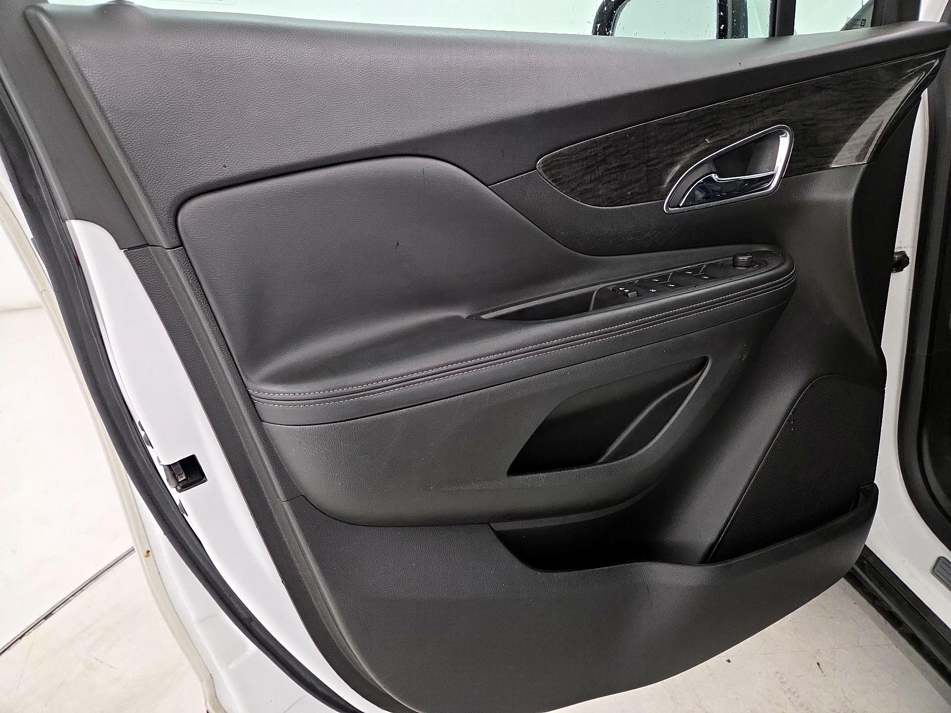 Thumbnail: 2016 Buick Encore - 12