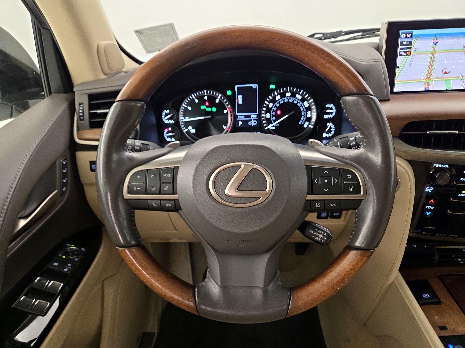 Thumbnail: 2020 Lexus LX - 10