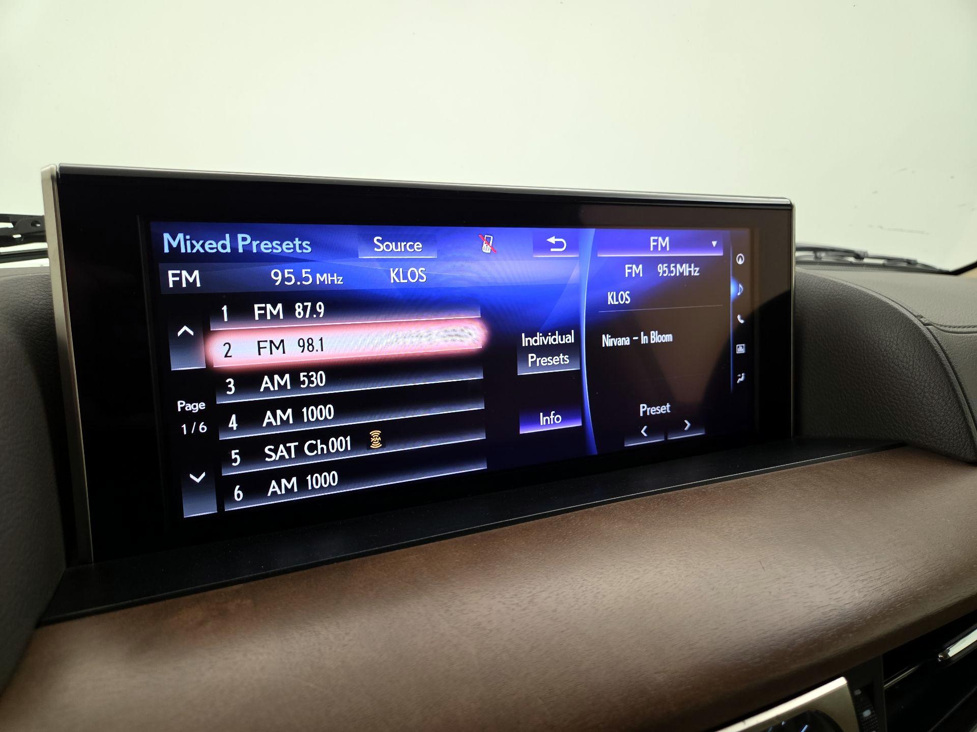 Thumbnail: 2020 Lexus LX - 16