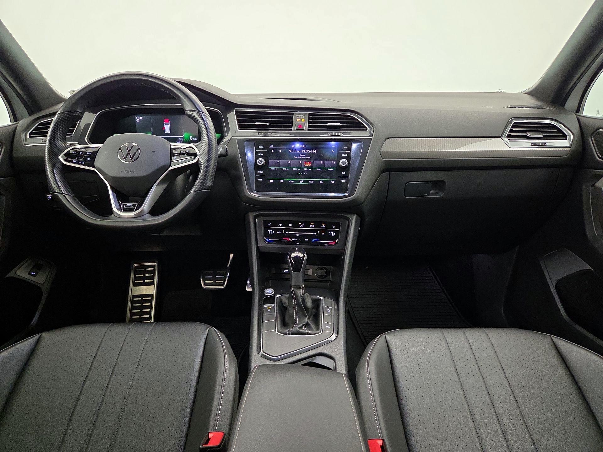 Thumbnail: 2022 Volkswagen Tiguan - 9