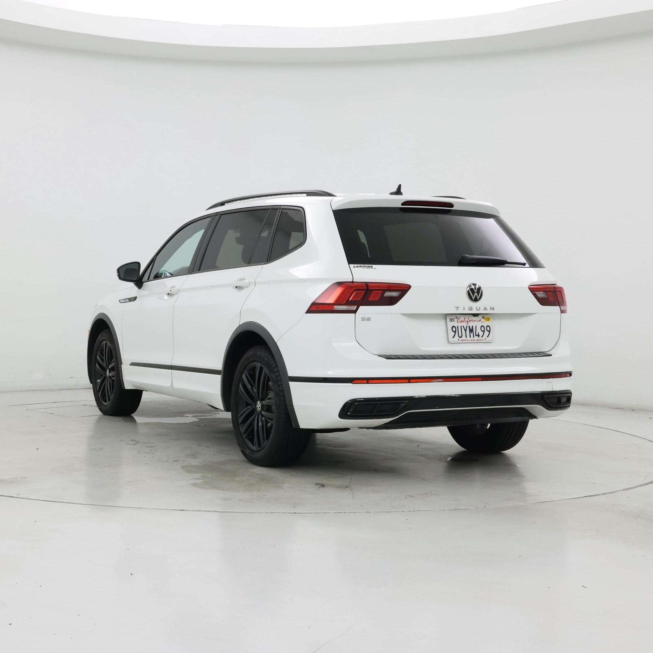 Thumbnail: 2022 Volkswagen Tiguan - 2