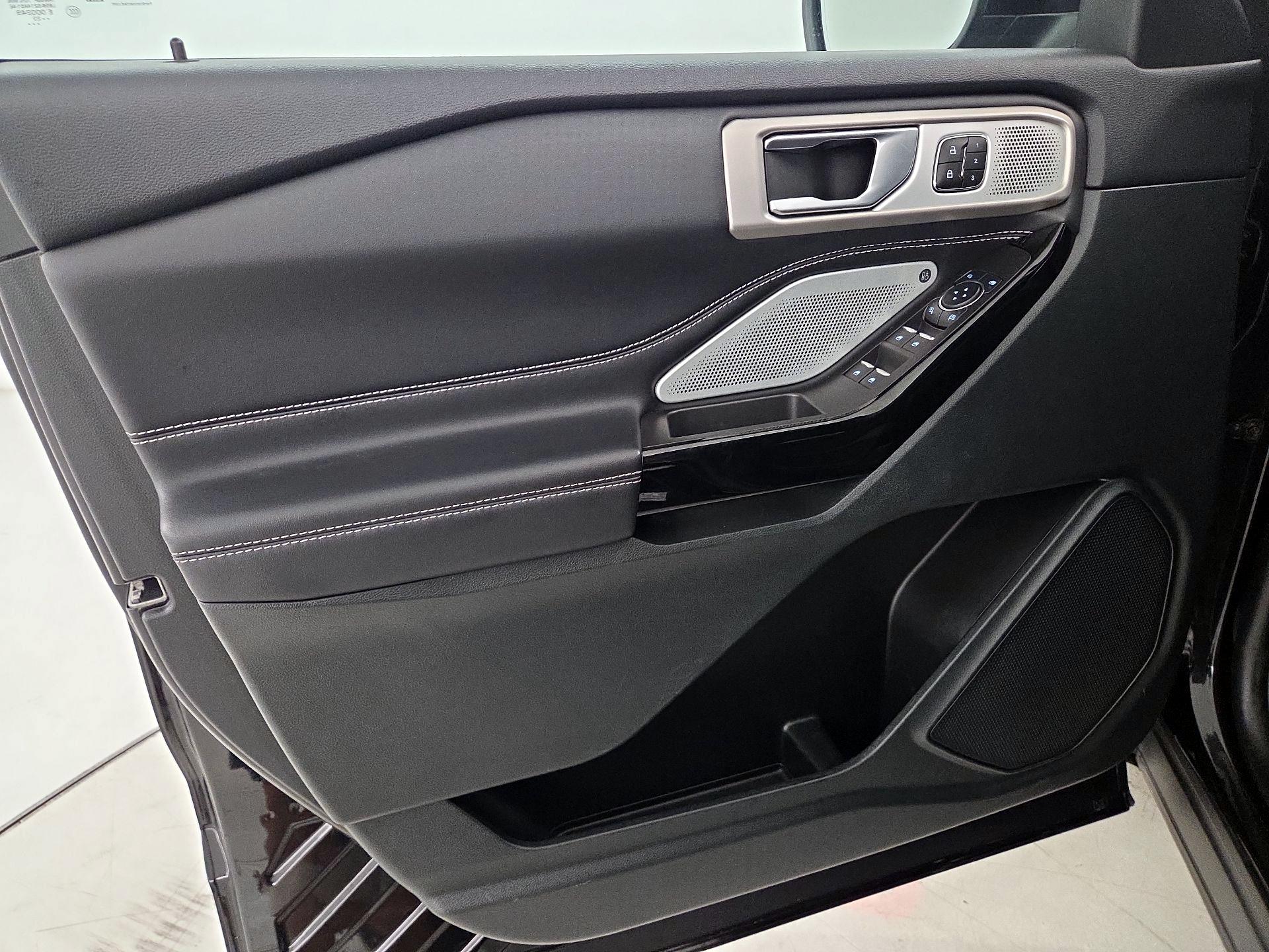 Thumbnail: 2023 Ford Explorer - 12