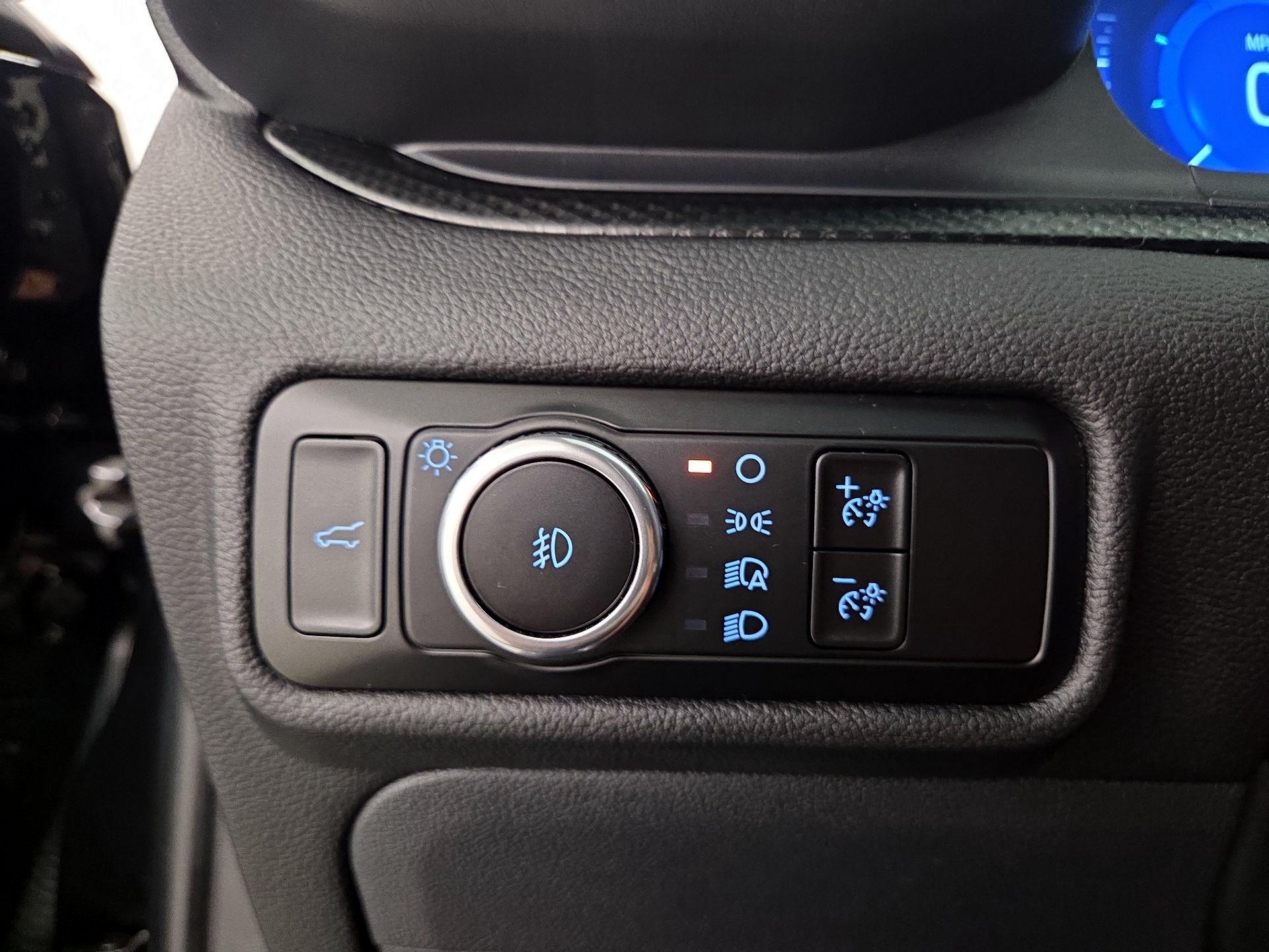 Thumbnail: 2023 Ford Explorer - 13