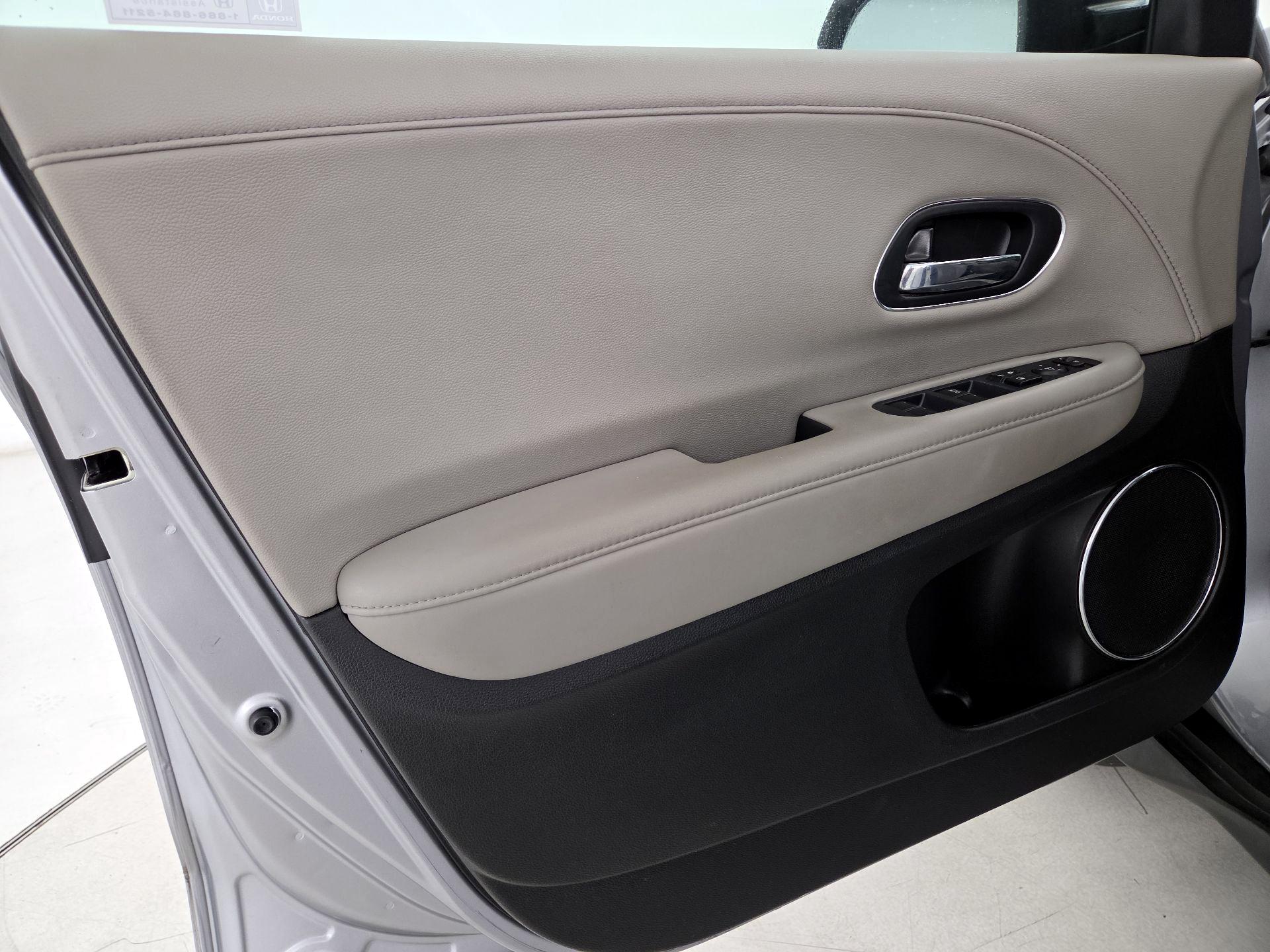 Thumbnail: 2022 Honda HR-V - 12