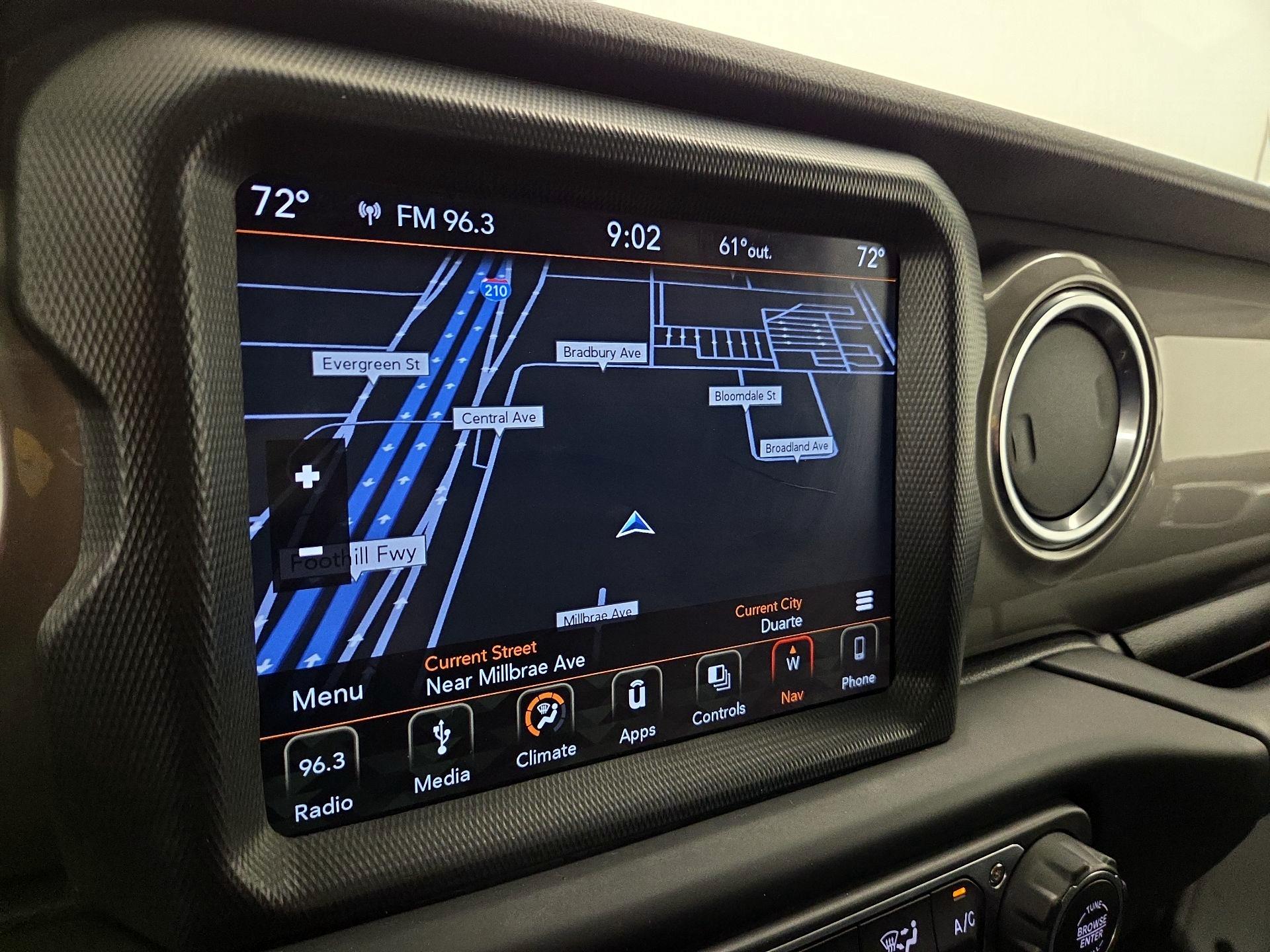 Thumbnail: 2018 Jeep Wrangler - 14