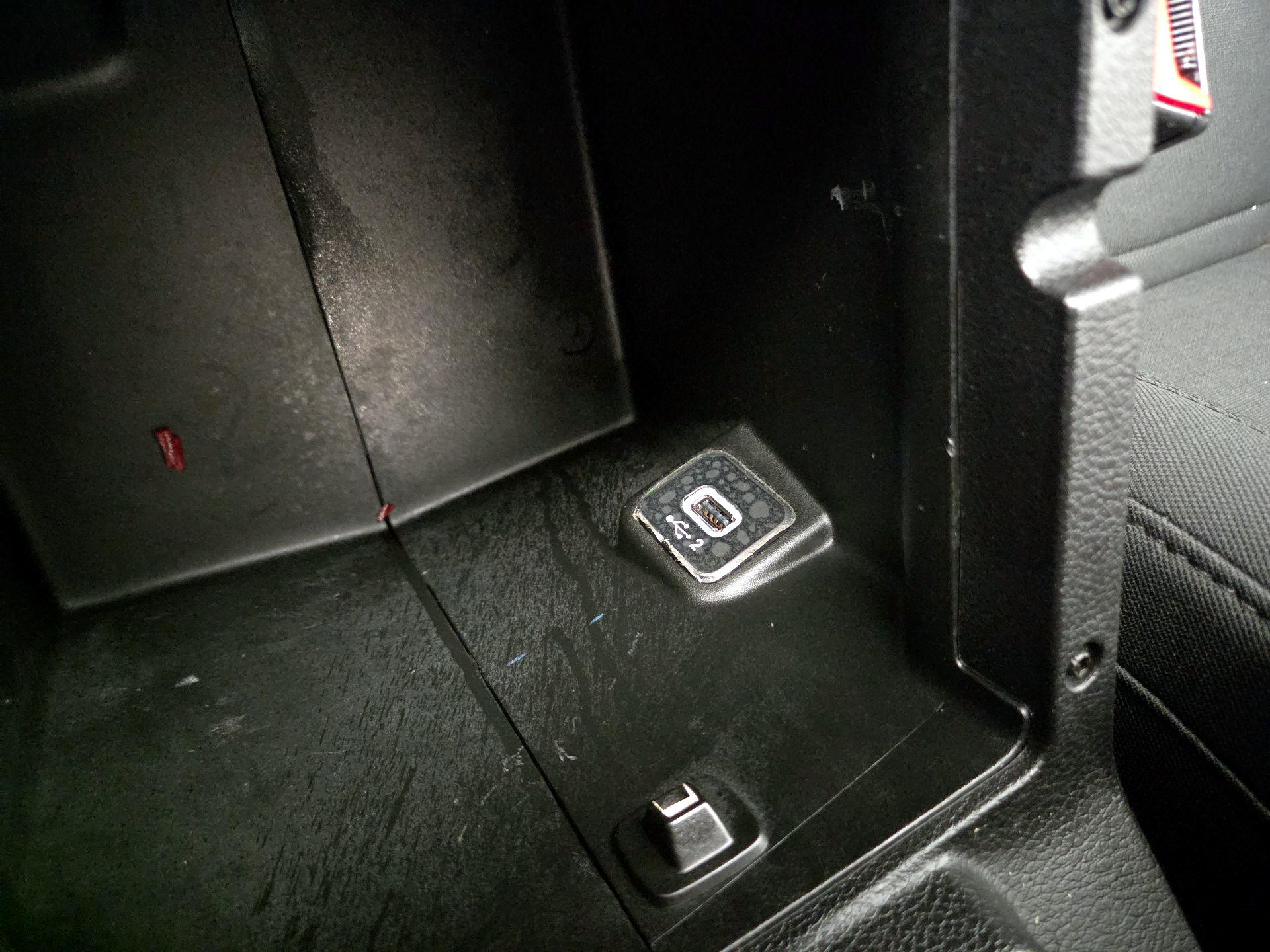 Thumbnail: 2018 Jeep Wrangler - 19