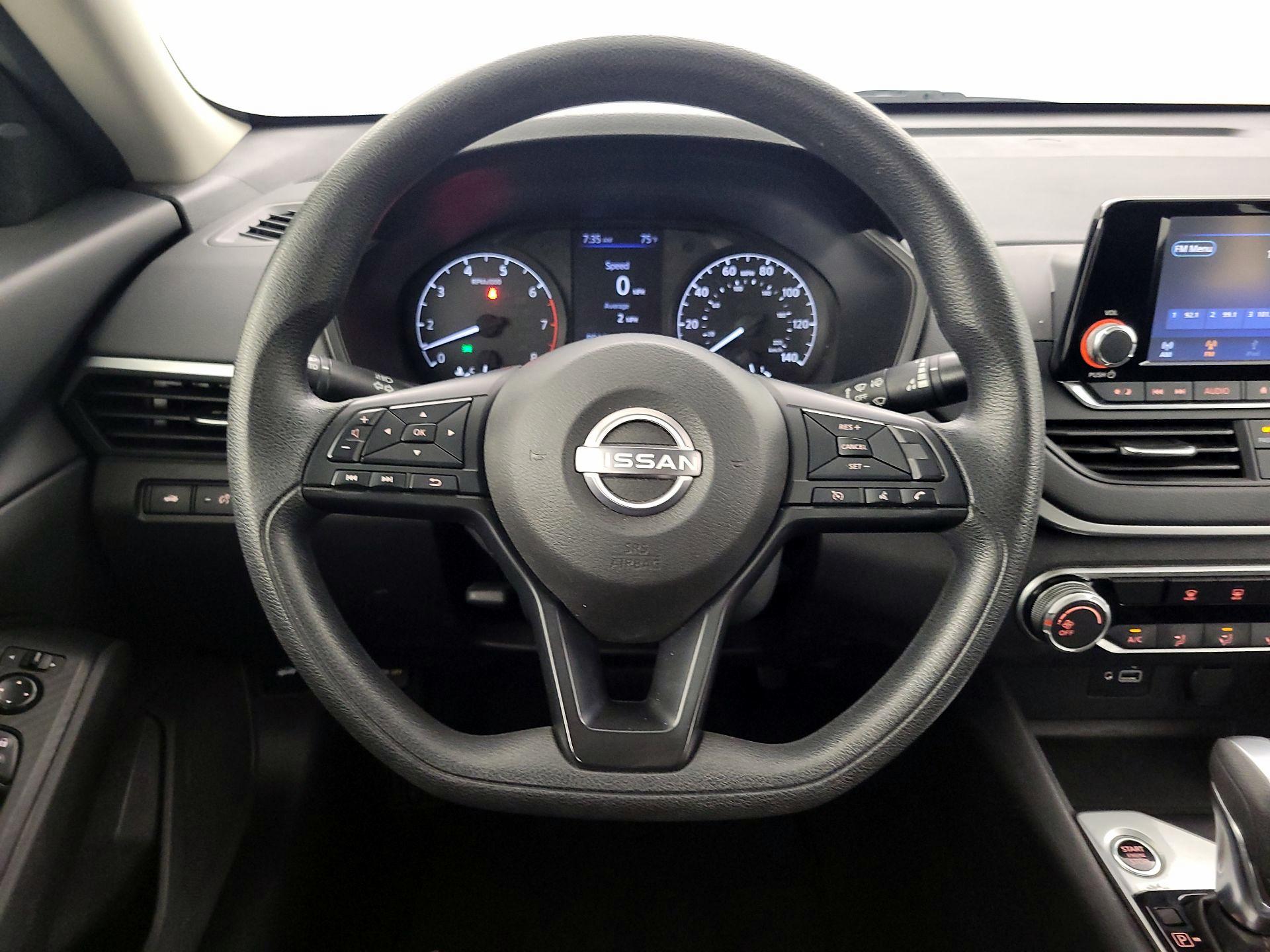 Thumbnail: 2023 Nissan Altima - 10