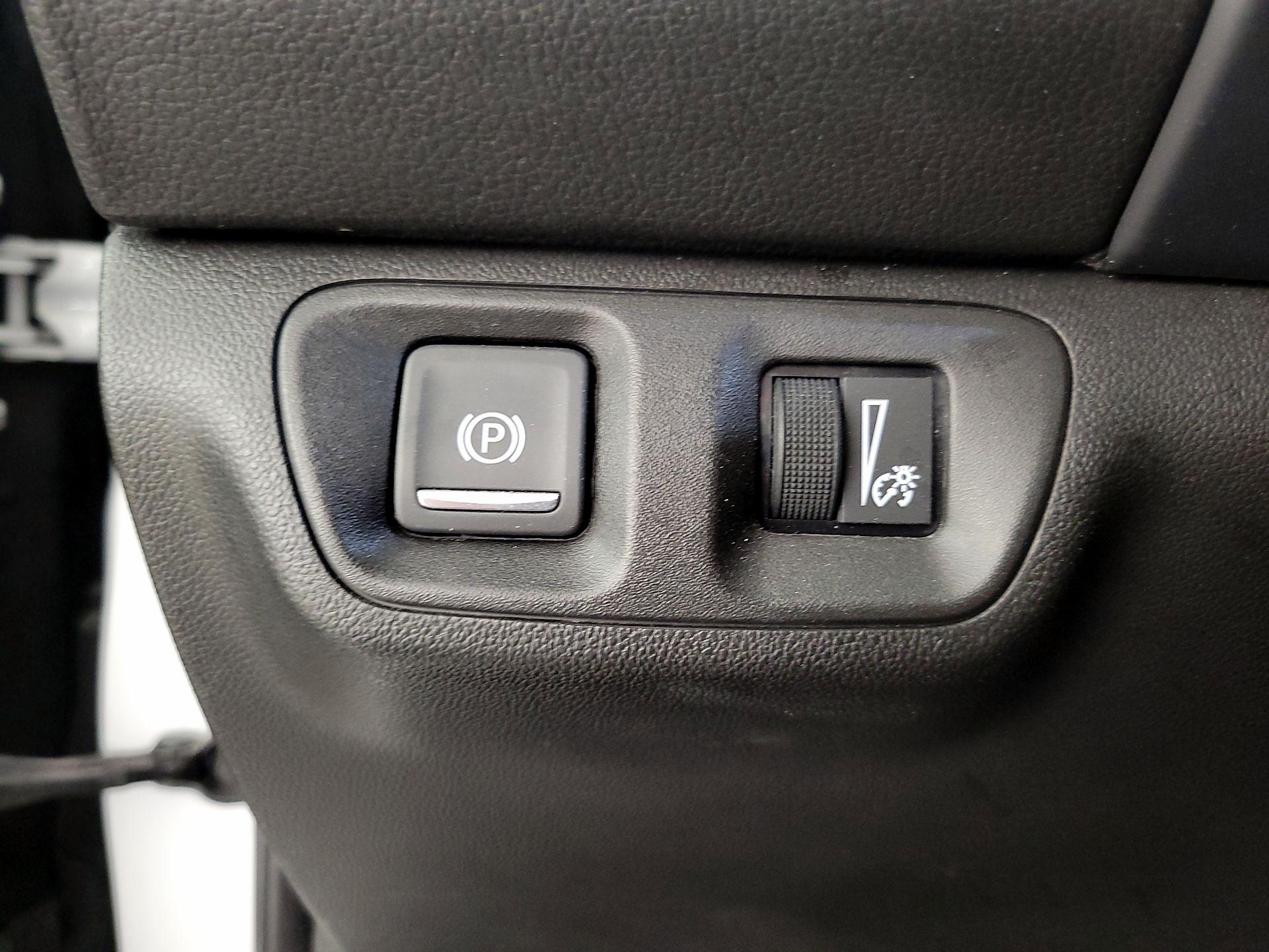 Thumbnail: 2023 GMC Acadia - 13