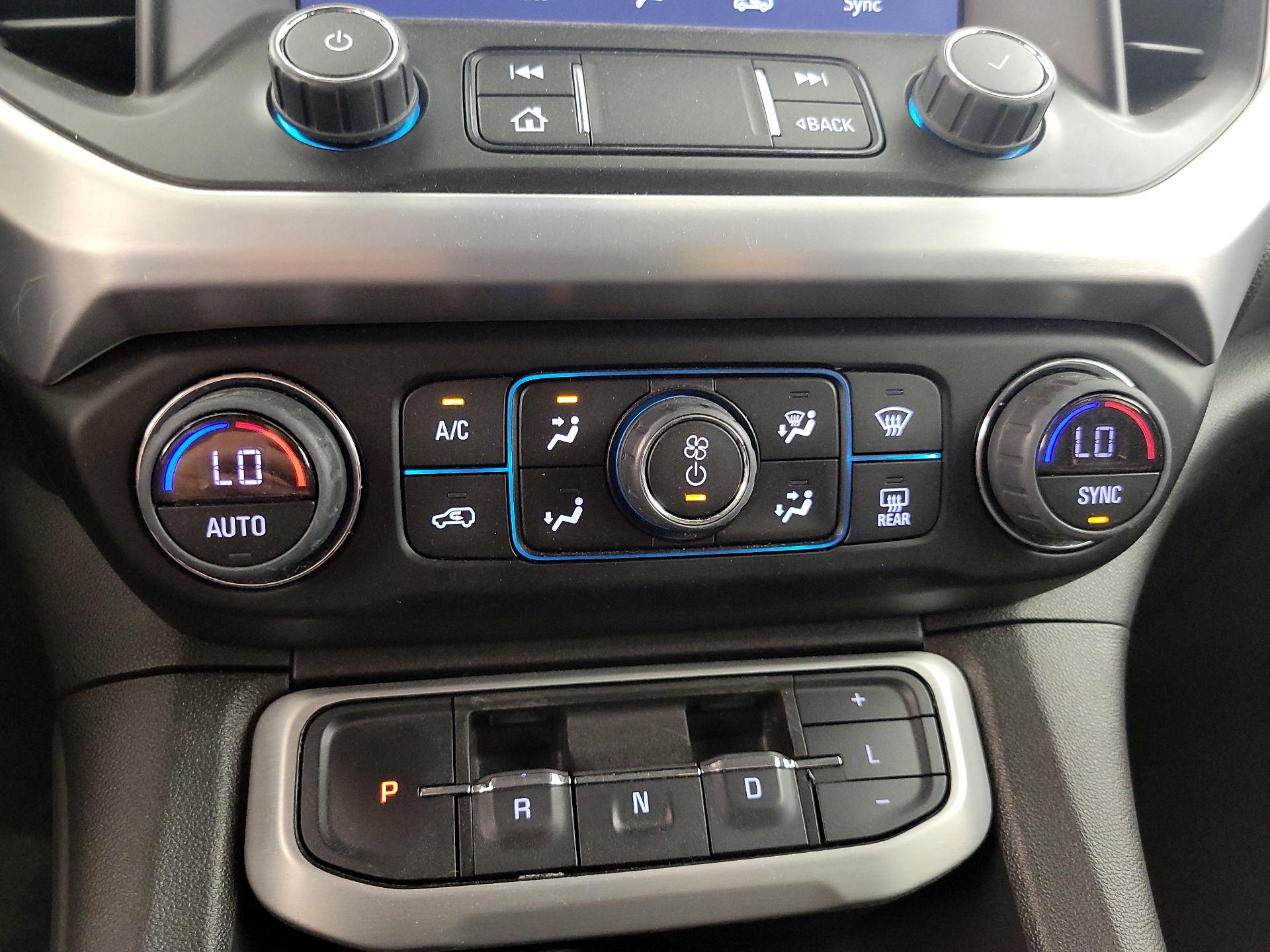 Thumbnail: 2023 GMC Acadia - 16