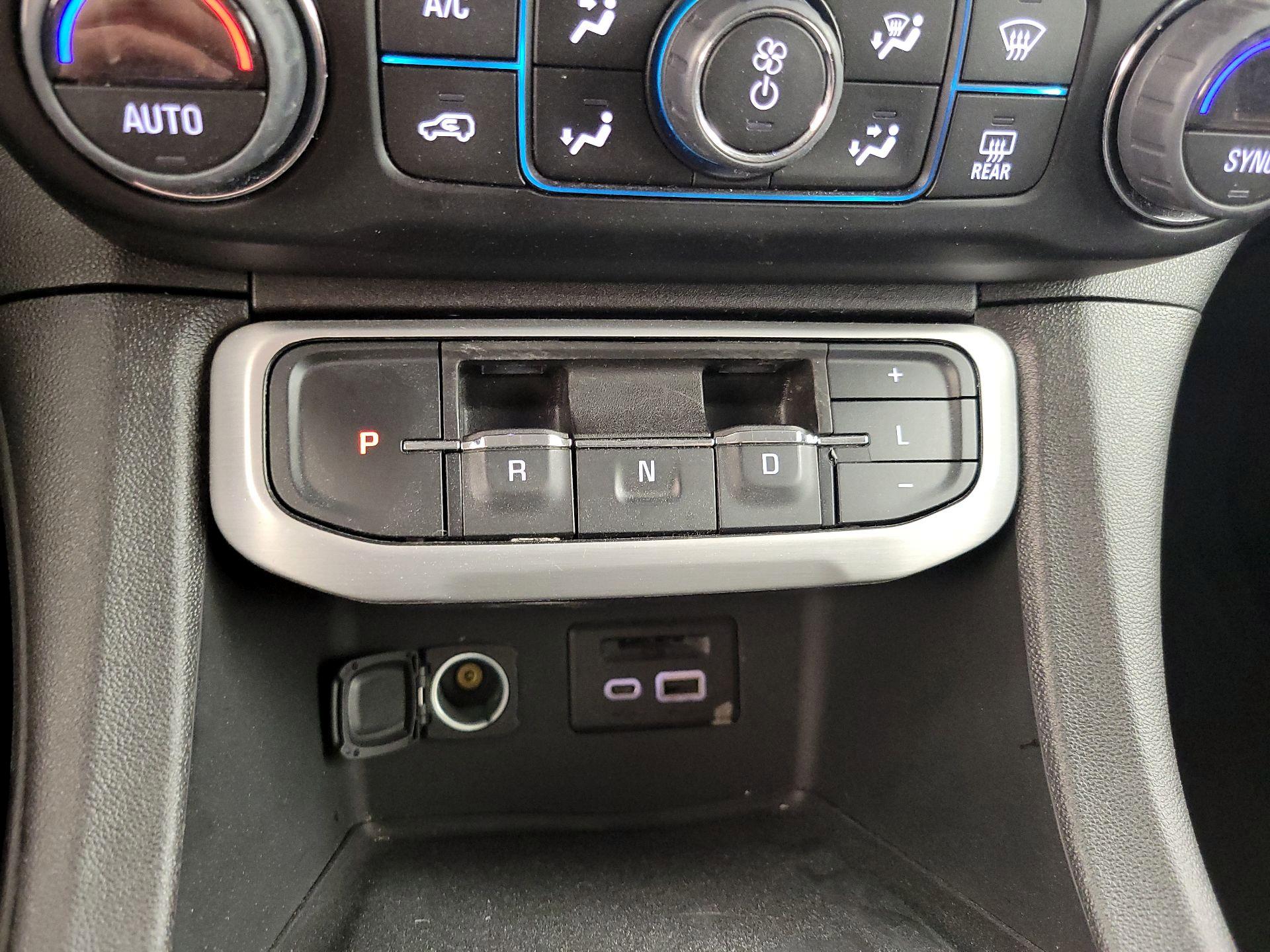 Thumbnail: 2023 GMC Acadia - 17