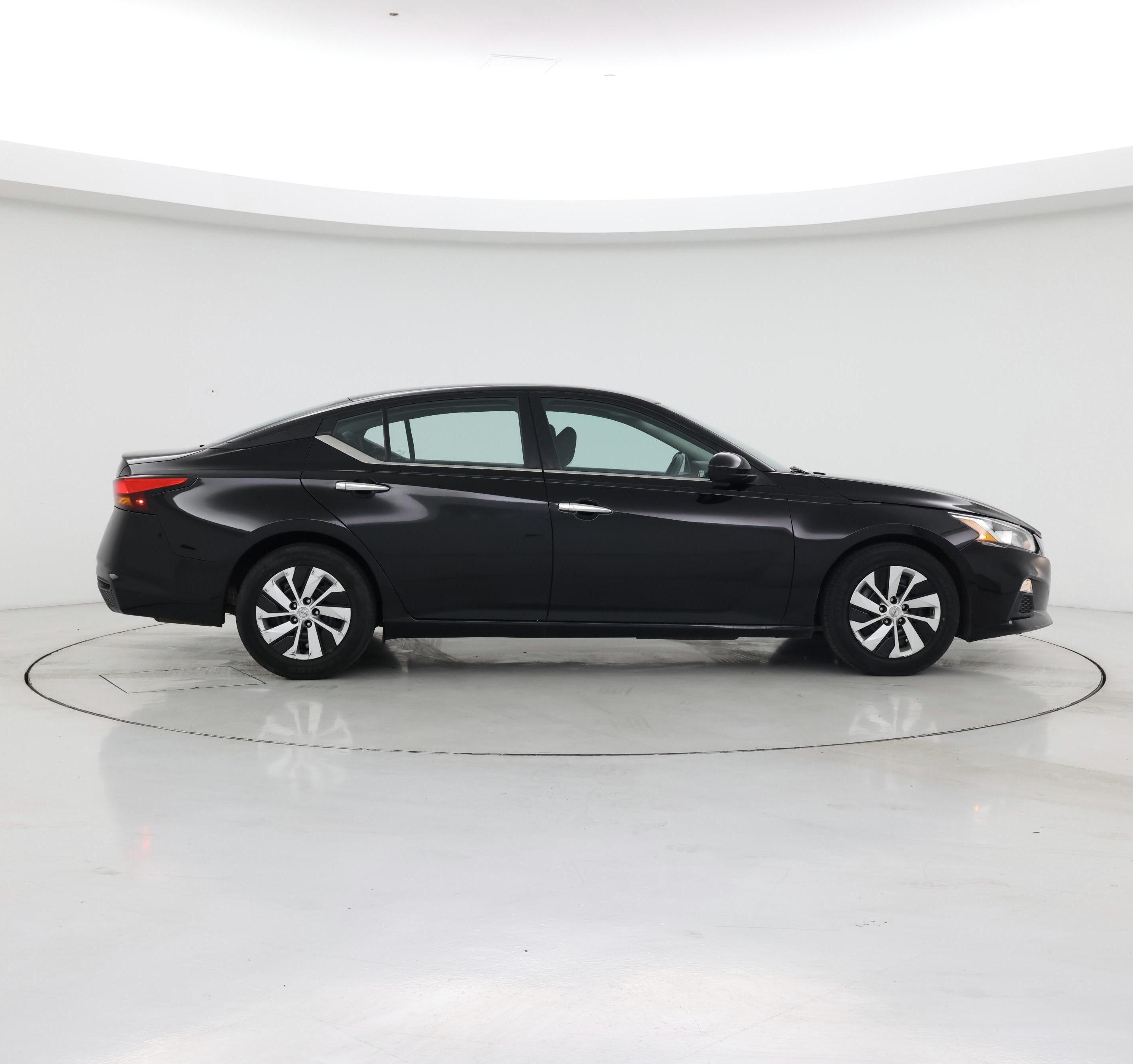 Thumbnail: 2021 Nissan Altima - 7