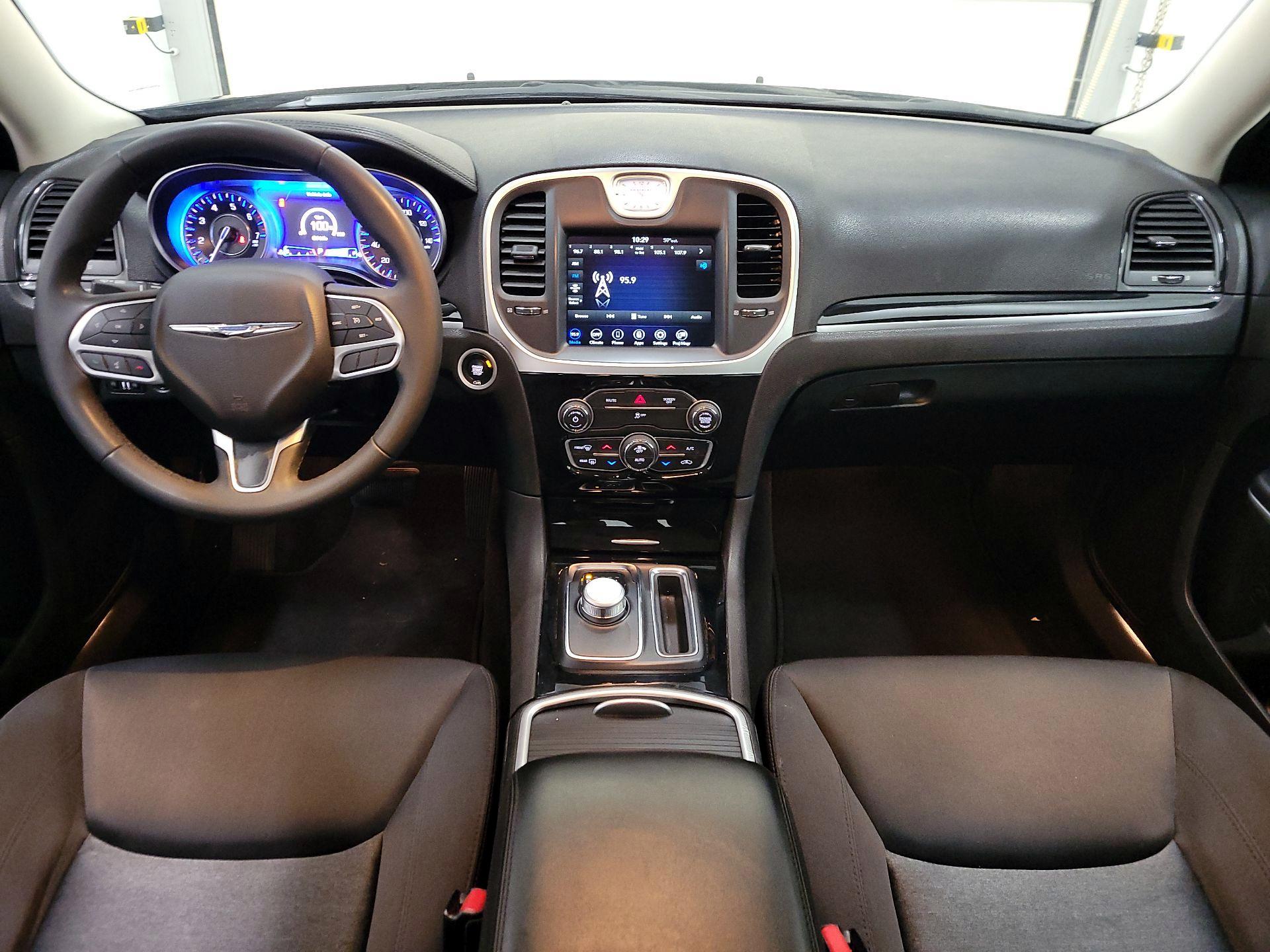 Thumbnail: 2023 Chrysler 300 - 9