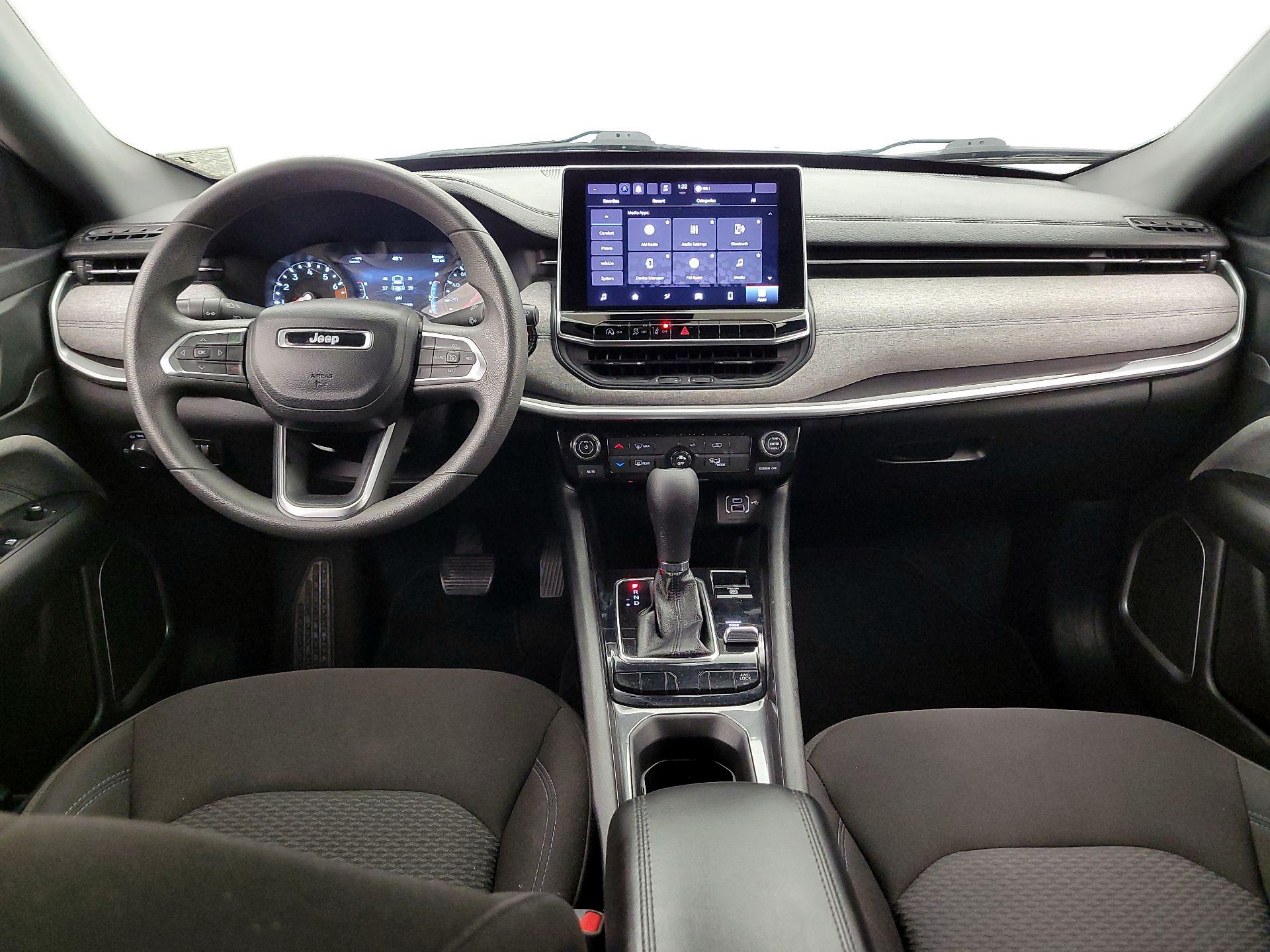 Thumbnail: 2023 Jeep Compass - 9