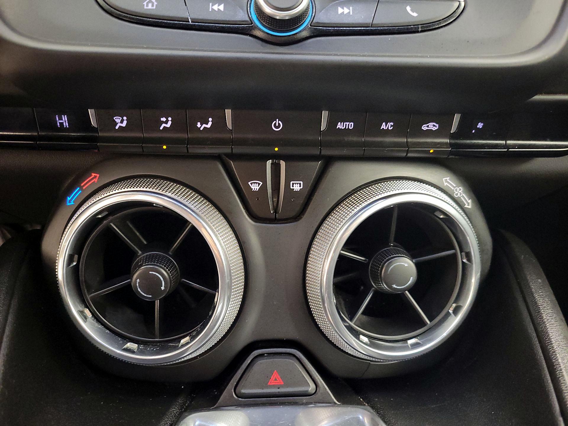 Thumbnail: 2020 Chevrolet Camaro - 15