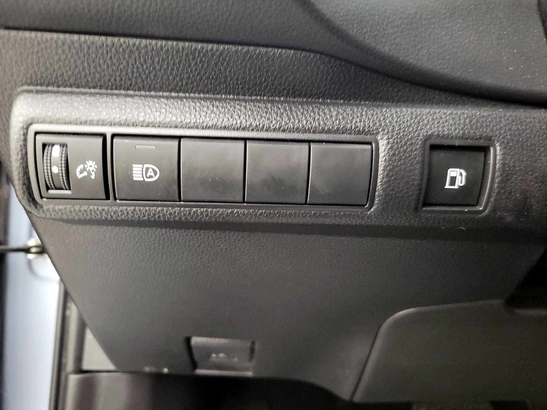 Thumbnail: 2023 Toyota Corolla - 13