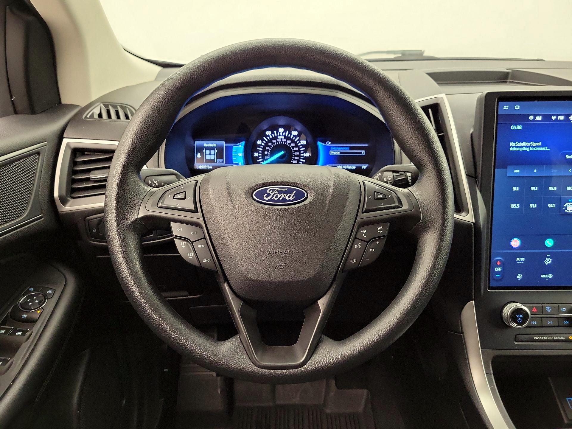 Thumbnail: 2023 Ford Edge - 10