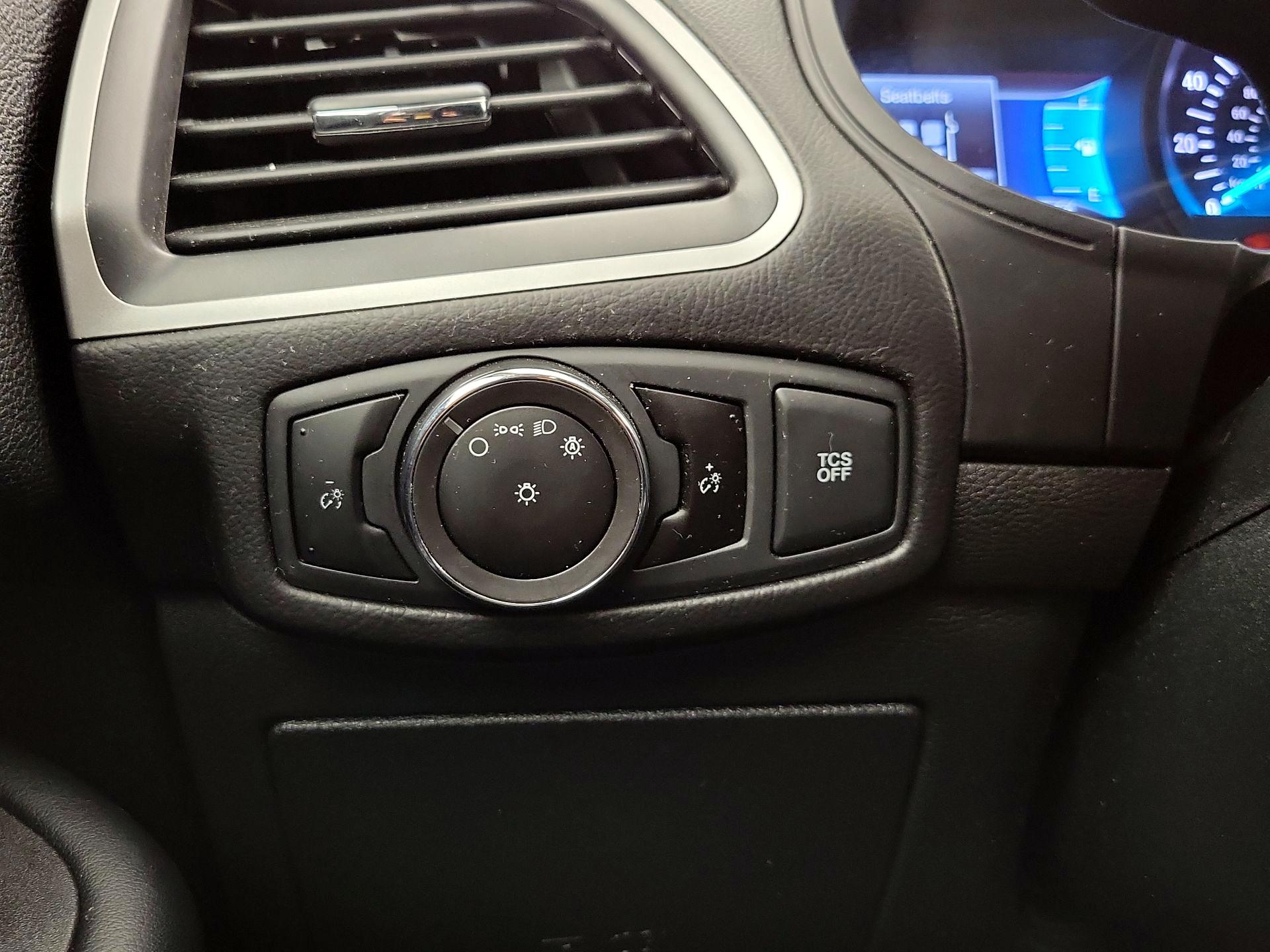 Thumbnail: 2023 Ford Edge - 13