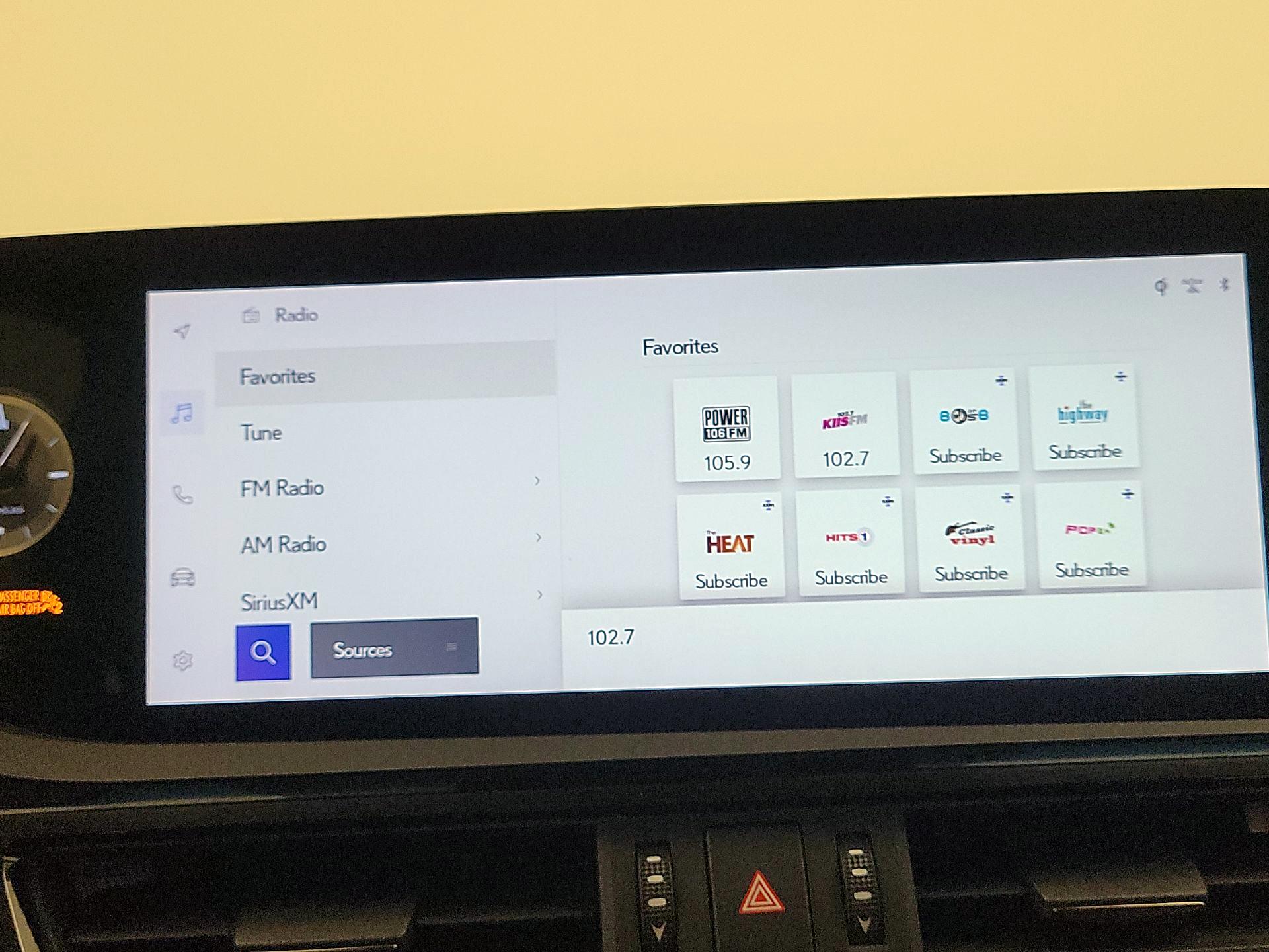 Thumbnail: 2023 Lexus ES - 14