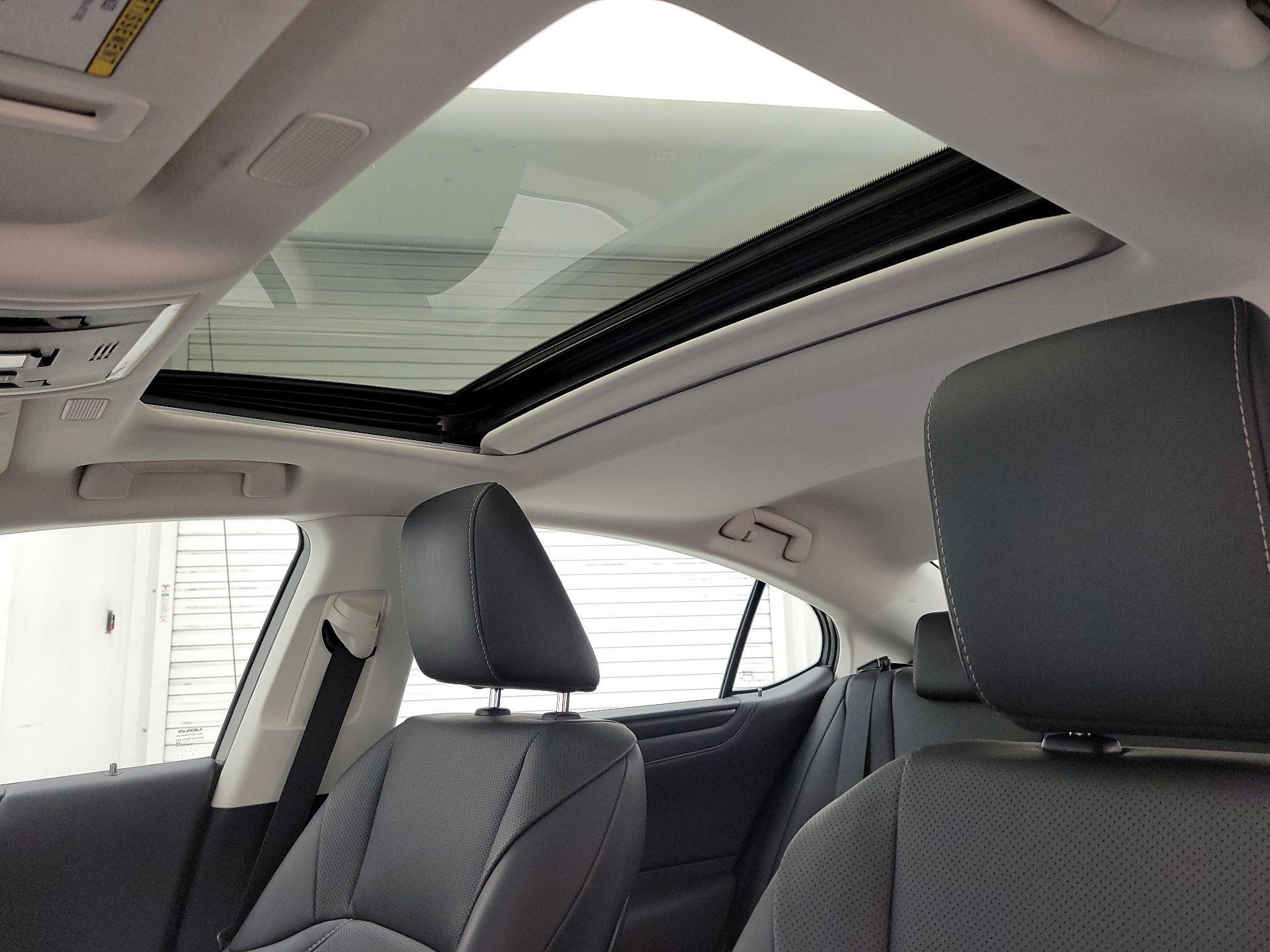 Thumbnail: 2023 Lexus ES - 18