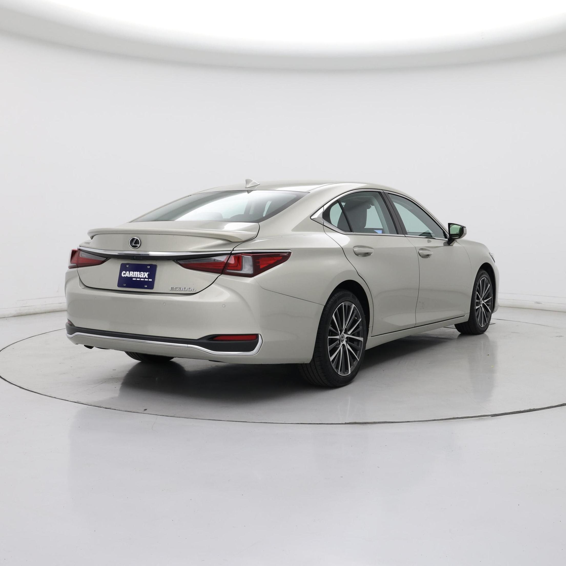 Thumbnail: 2023 Lexus ES - 8