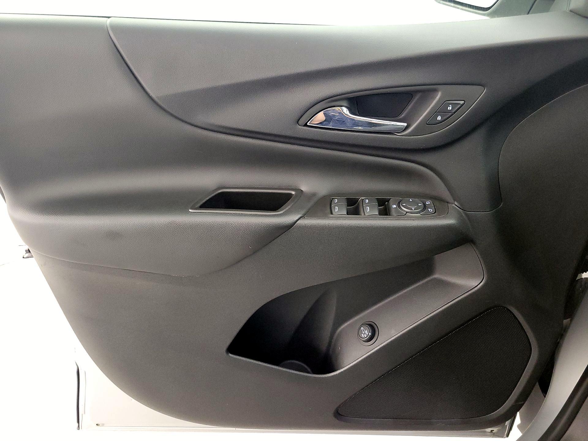 Thumbnail: 2022 Chevrolet Equinox - 12