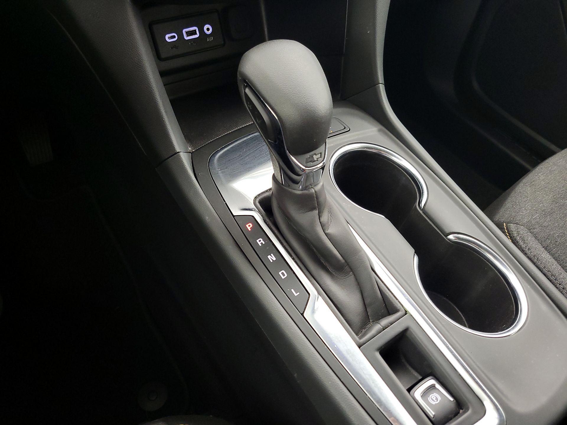 Thumbnail: 2022 Chevrolet Equinox - 17