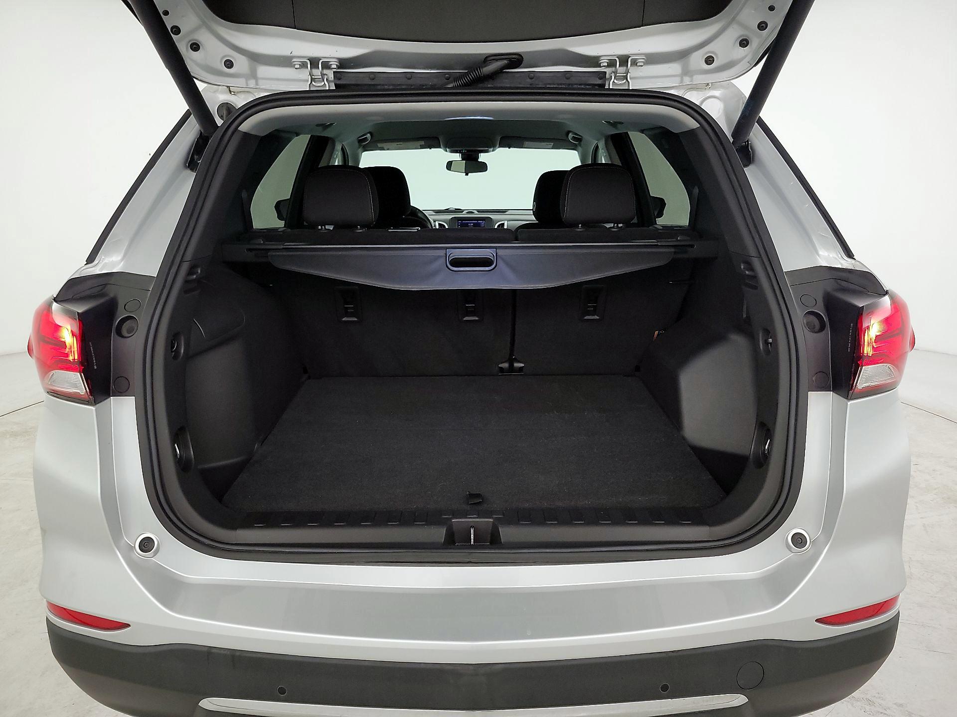 Thumbnail: 2022 Chevrolet Equinox - 20