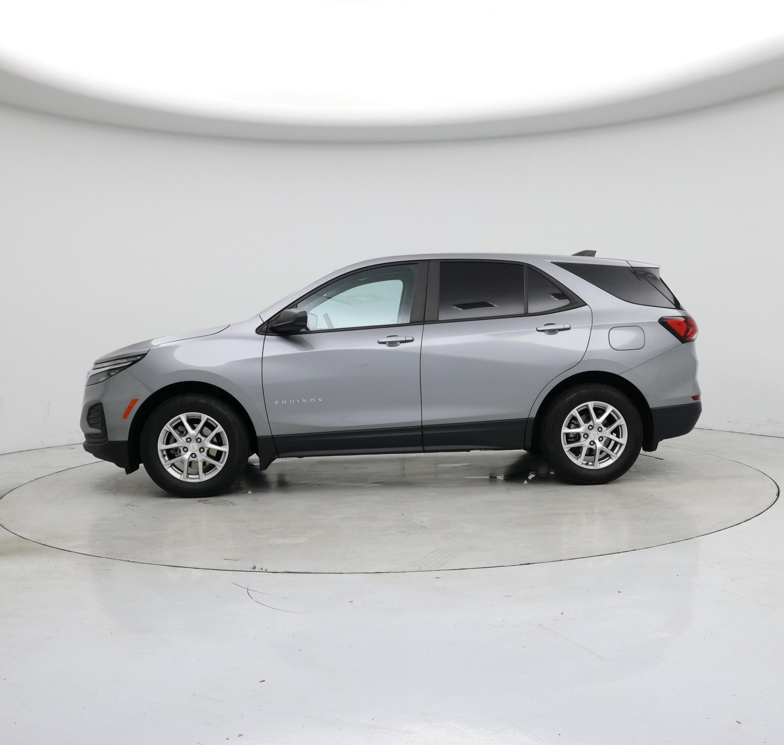 Thumbnail: 2023 Chevrolet Equinox - 3