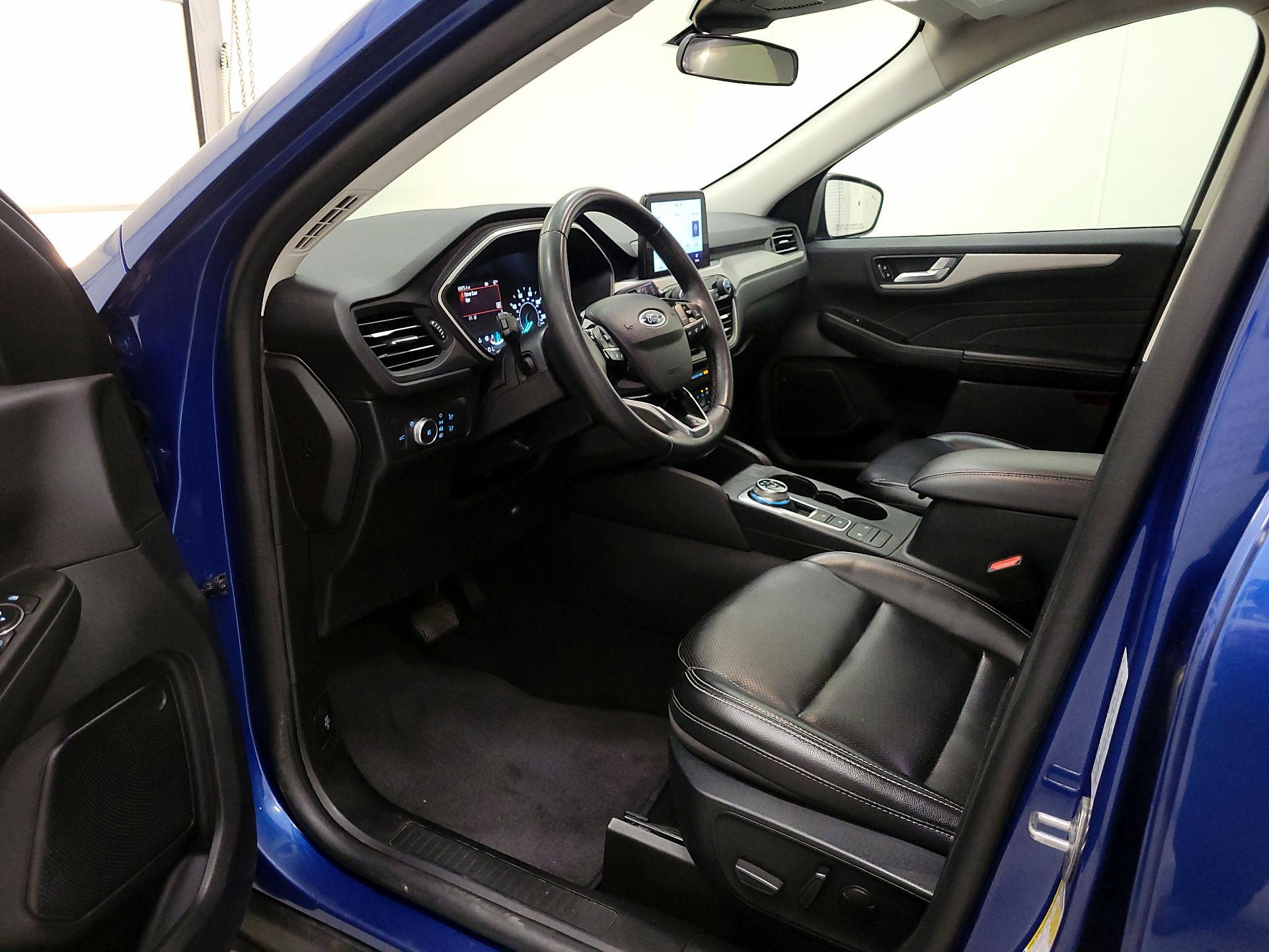 Thumbnail: 2022 Ford Escape - 11