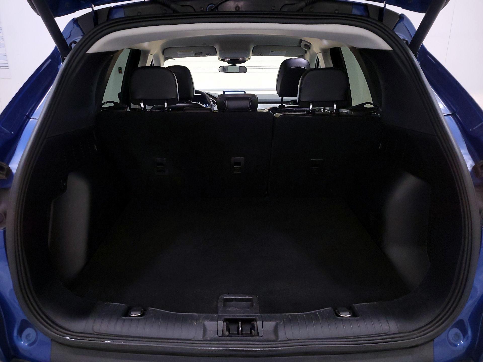 Thumbnail: 2022 Ford Escape - 20